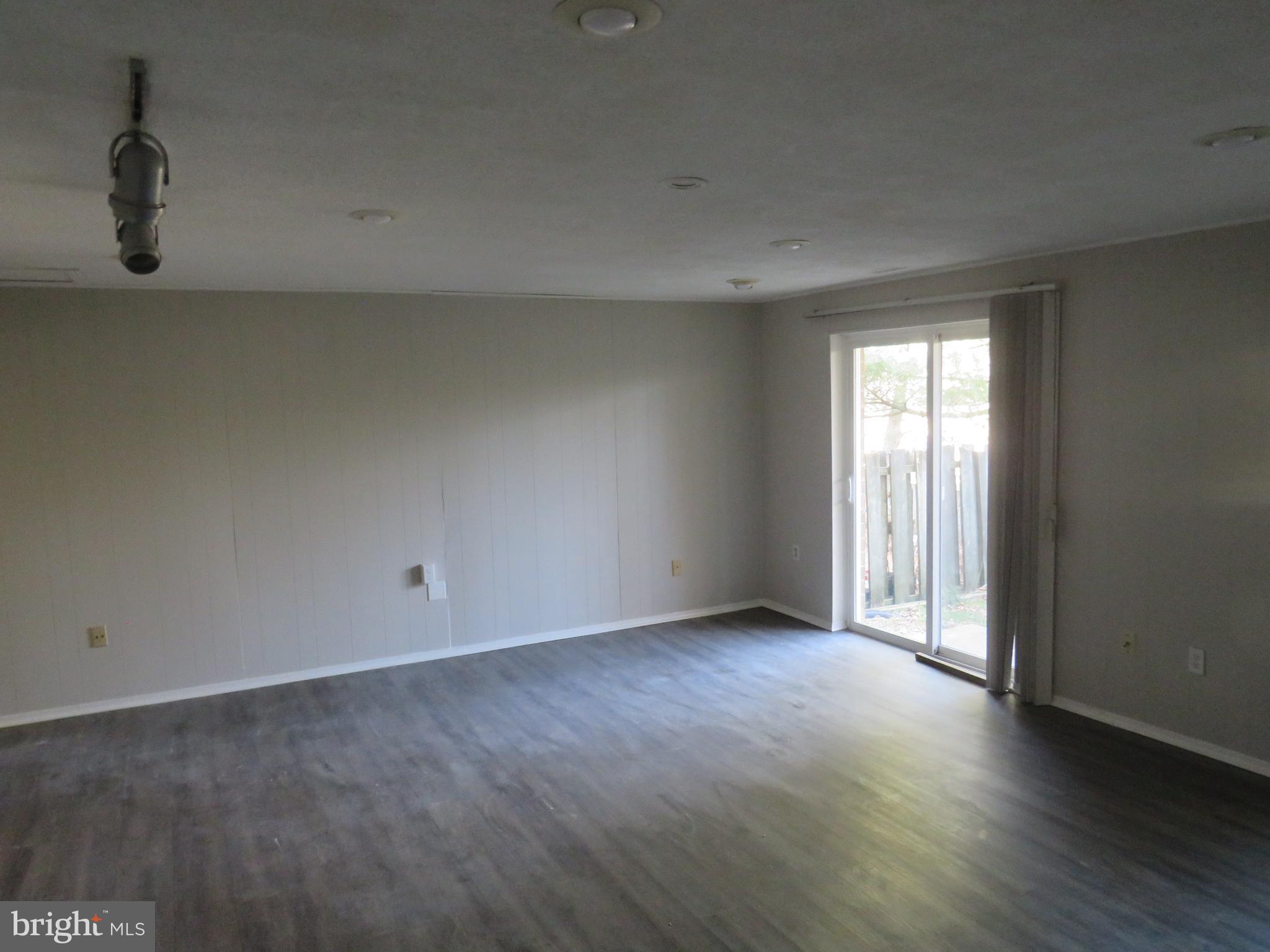 LONGMEAD CROSSING - Residential