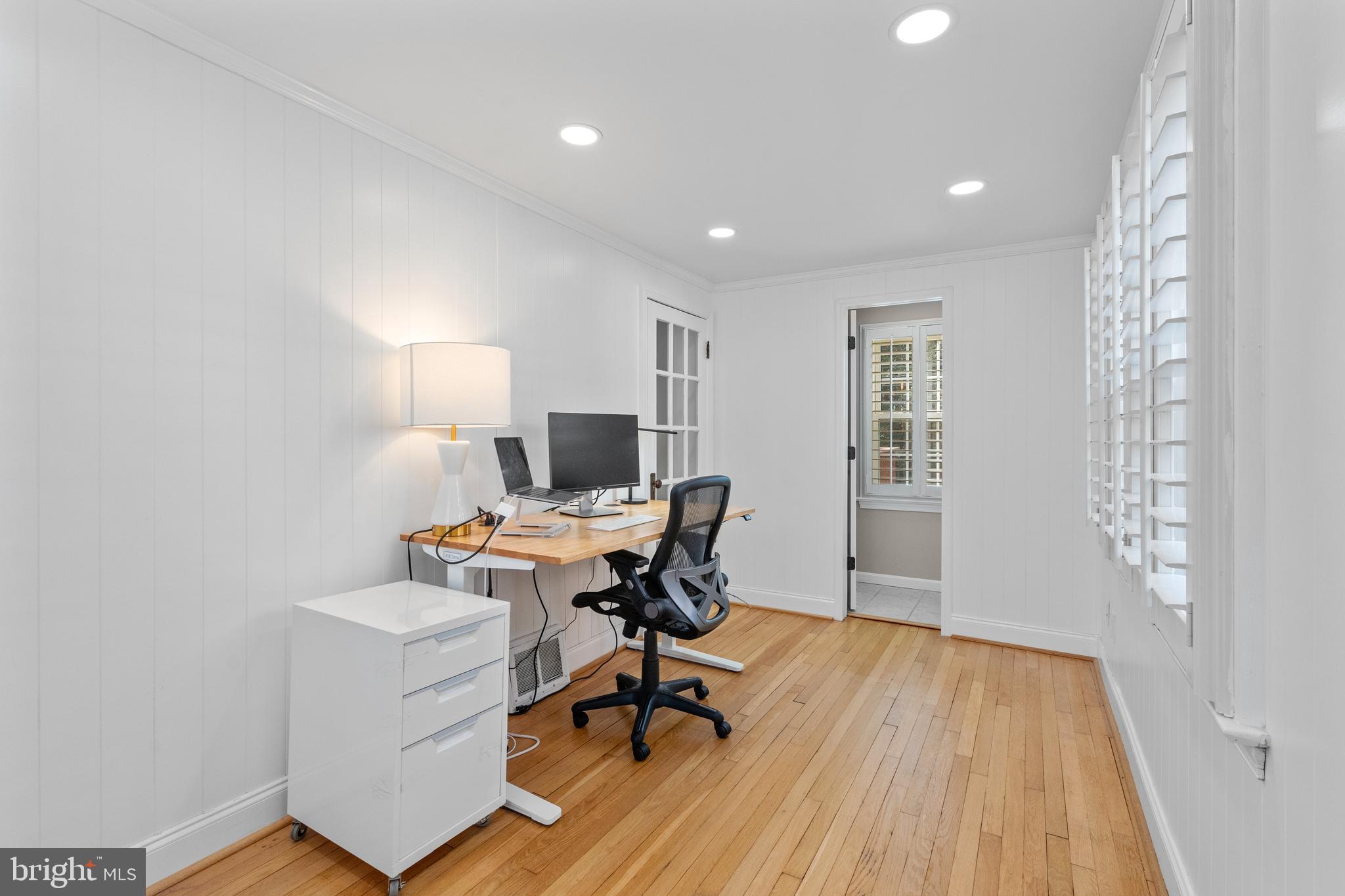 MILBURN TERRACE - Residential Lease