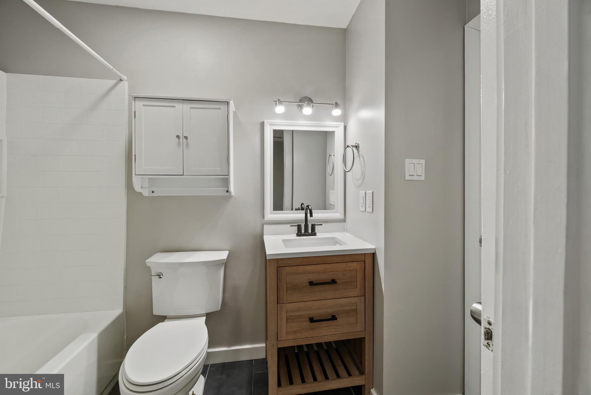 BRIGHTLEAF - Residential Lease