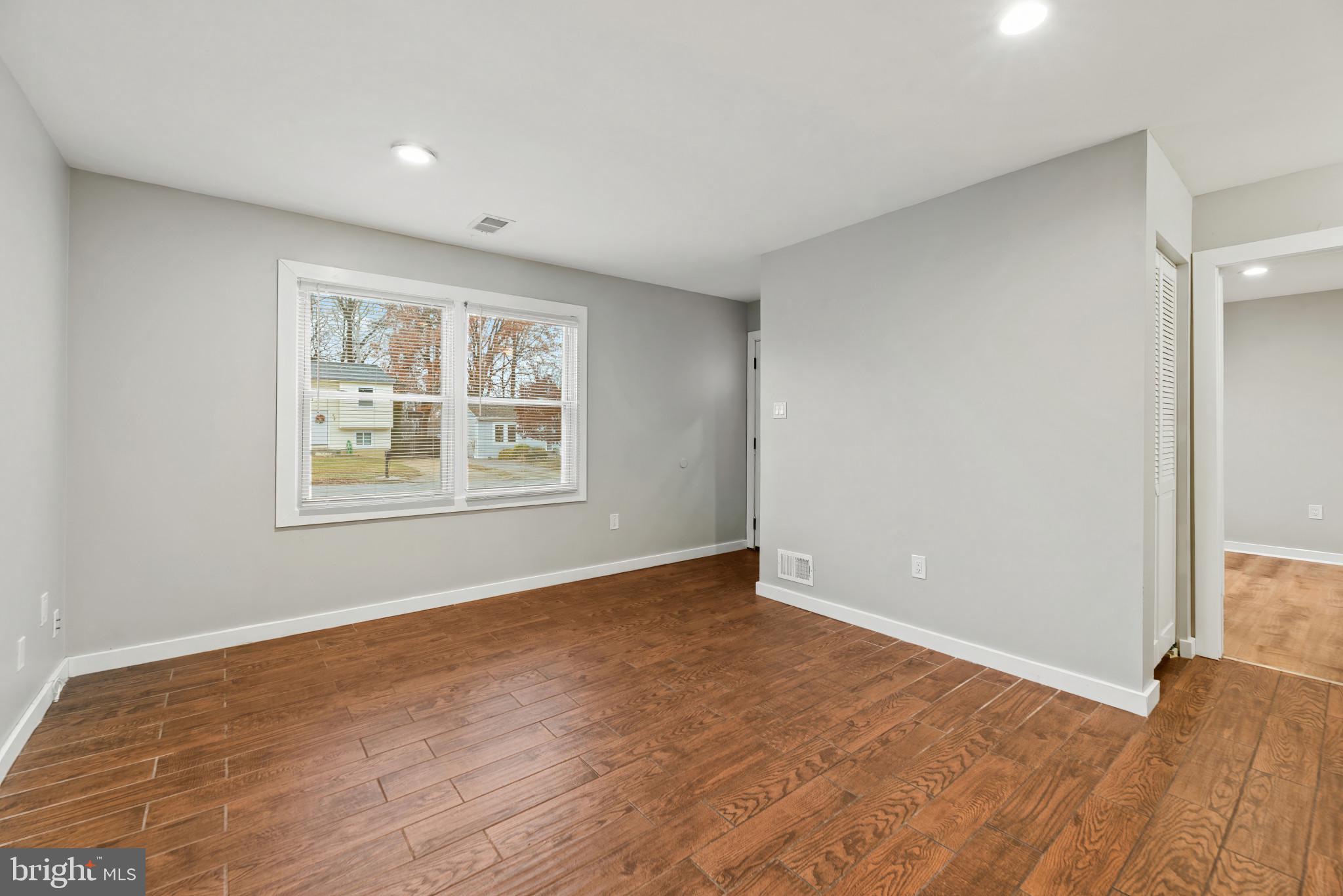 BRIGHTLEAF - Residential Lease