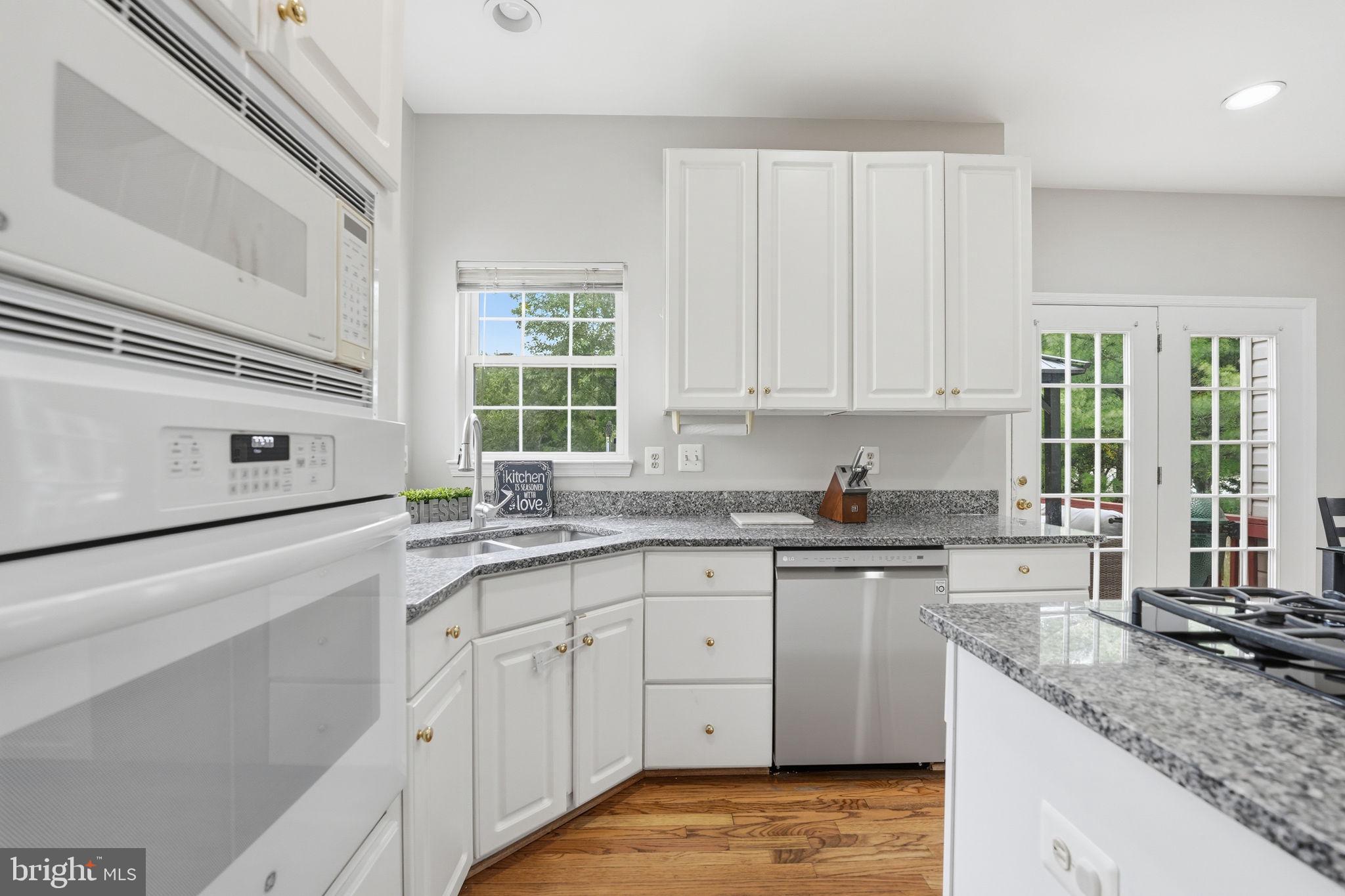 HIGHGROVE ESTATES - Residential