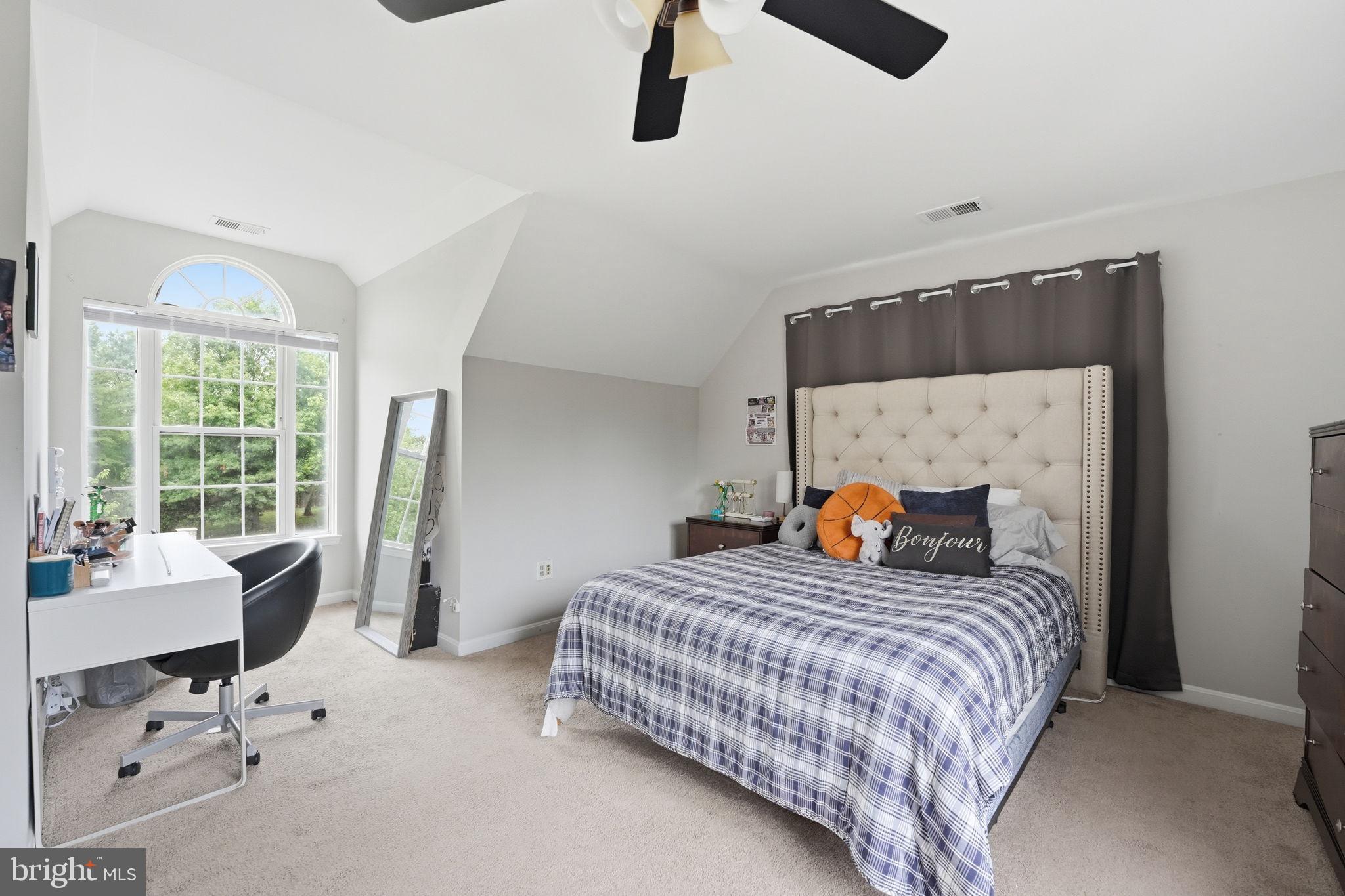 HIGHGROVE ESTATES - Residential