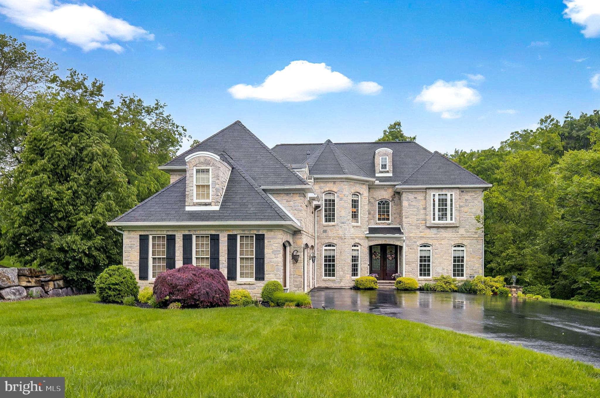 PINEHURST HILLS - Residential