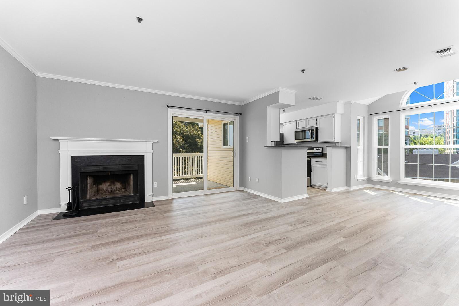 FOUNTAINS AT MCLEAN - Residential Lease