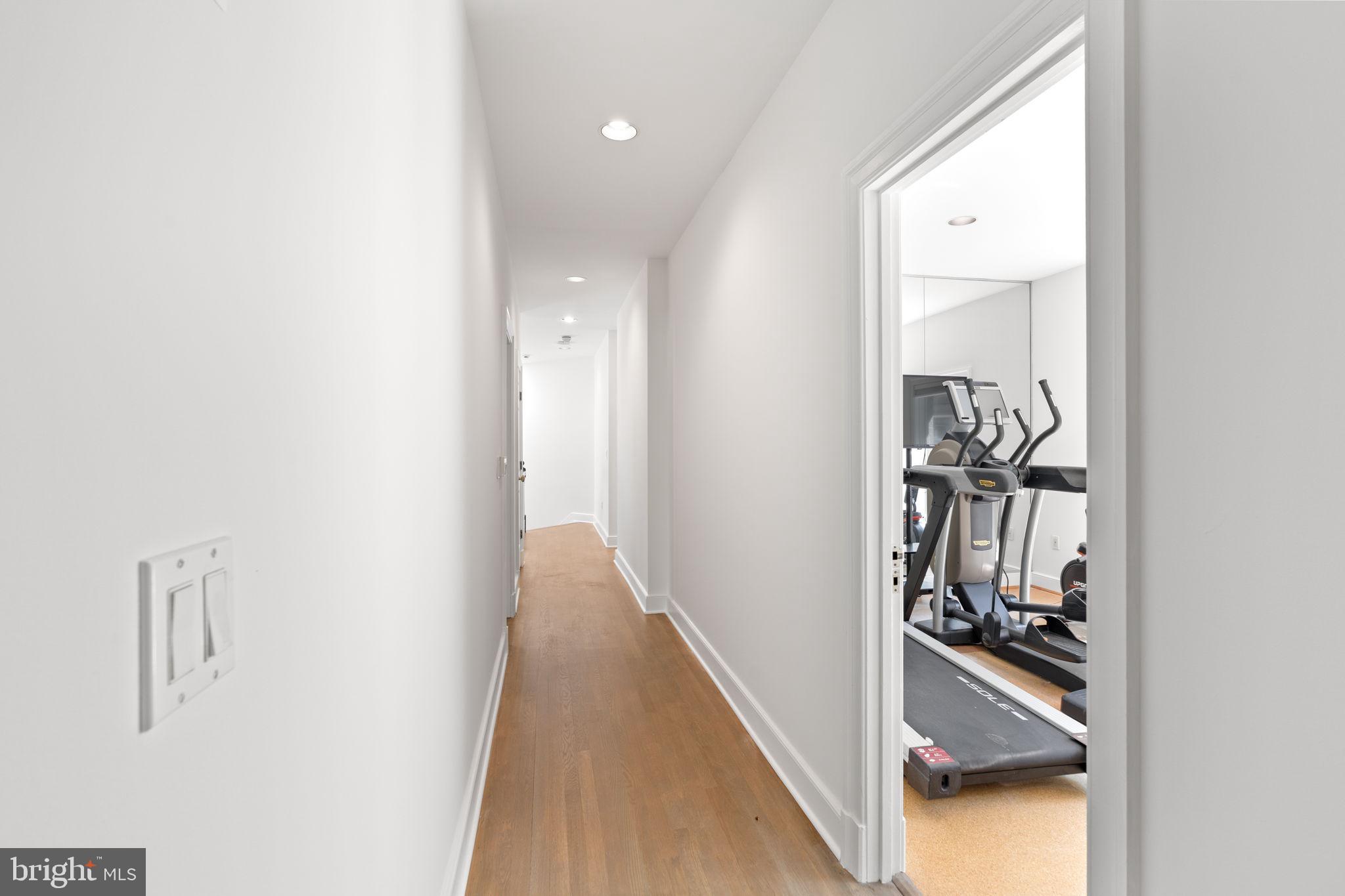 POTOMAC GLEN - Residential