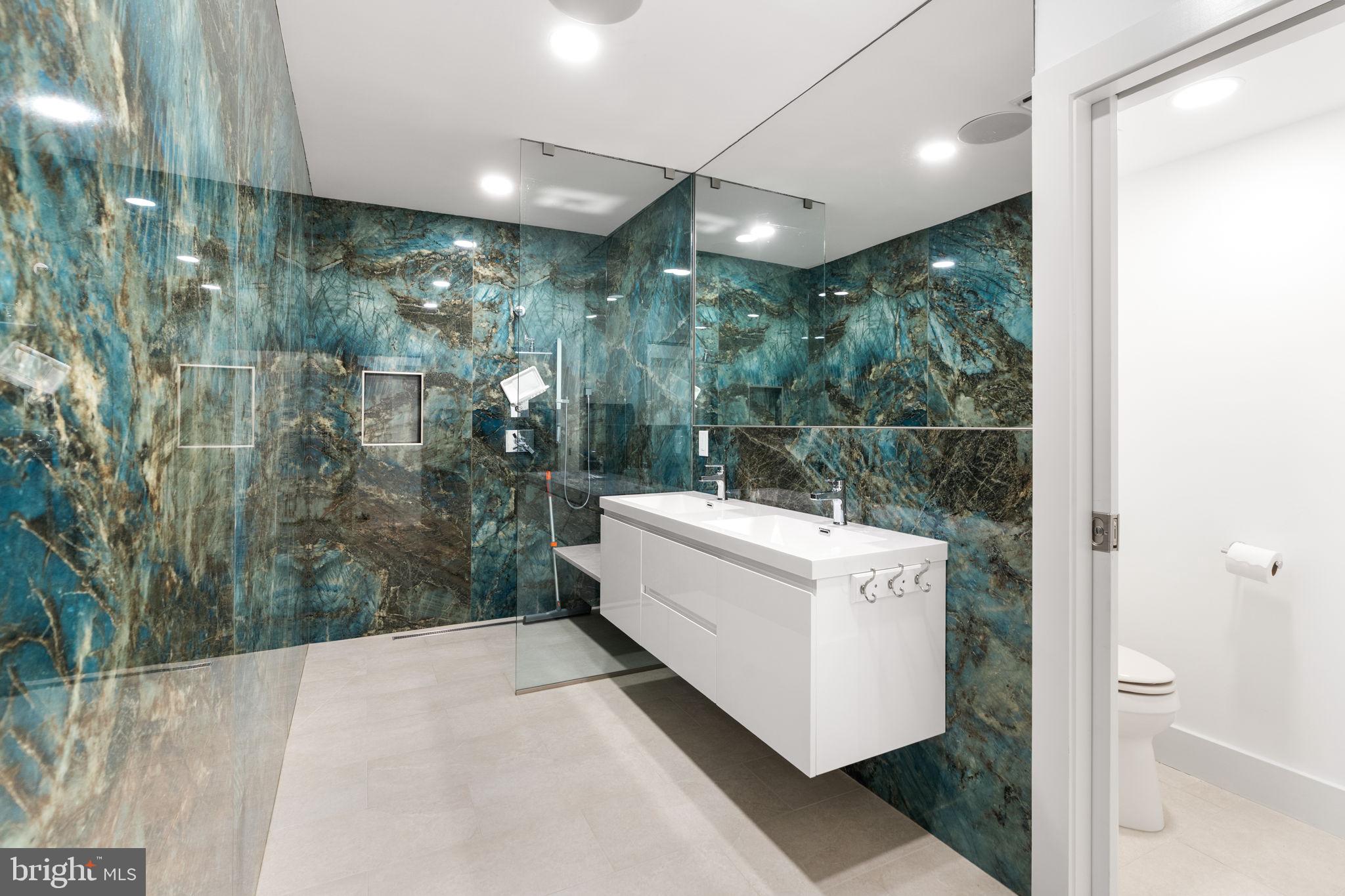 POTOMAC GLEN - Residential