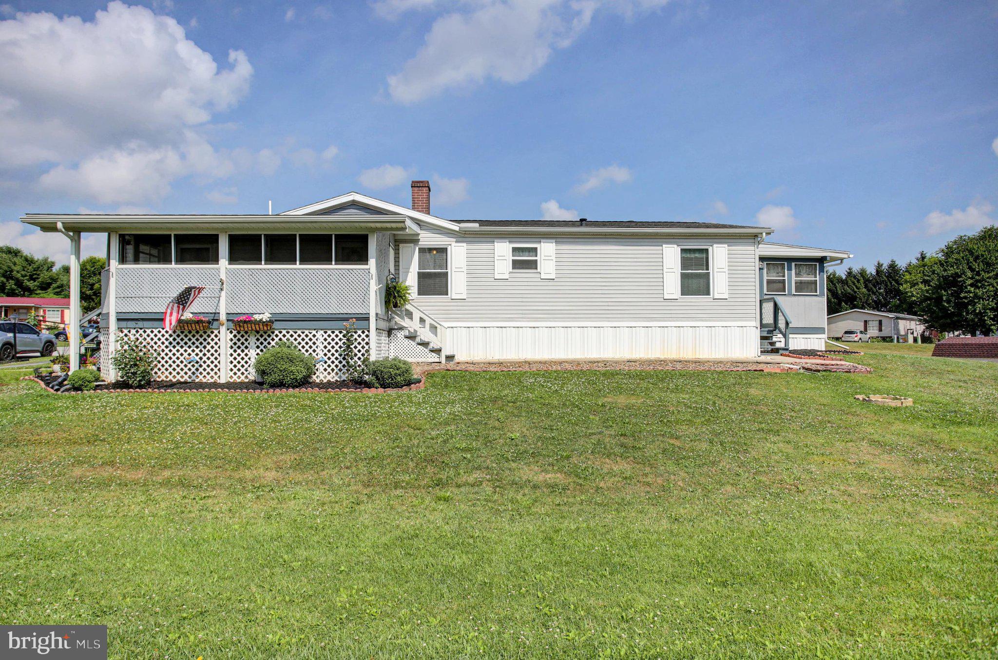 This is the one you’ve been waiting for — offering a bright, spacious, move‑in‑ready experience from day one. Schedule your showing for this impeccably maintained 3-bedroom, 2-bath home on a rented lot. Enjoy two enclosed decks, a generous storage shed, and a list of upgrades including a water softener system, new walk‑in shower, brand‑new bedroom carpets, and a stylish farm sink.  This fresh, comfortable, home is ready for its next owner and won't last long. 

Buyer must be park approved!