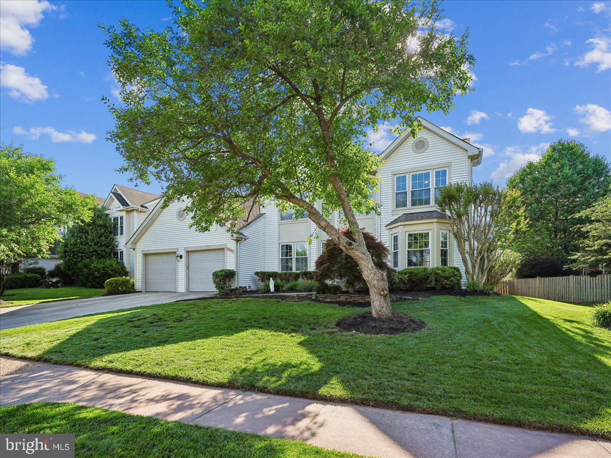 ASHBURN VILLAGE - Residential
