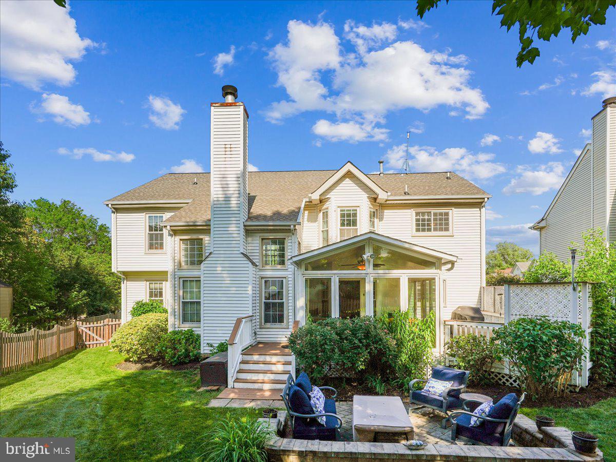 ASHBURN VILLAGE - Residential