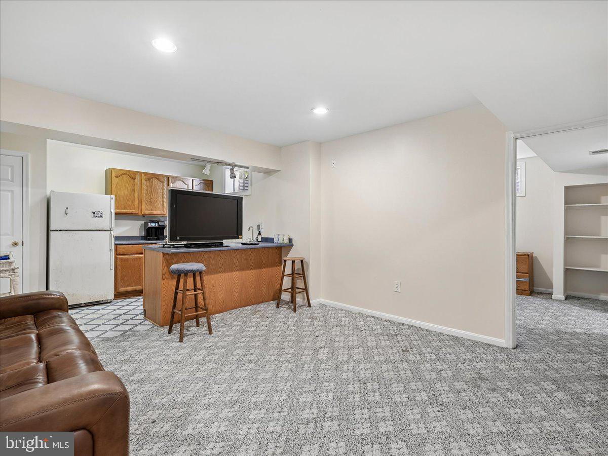ASHBURN VILLAGE - Residential