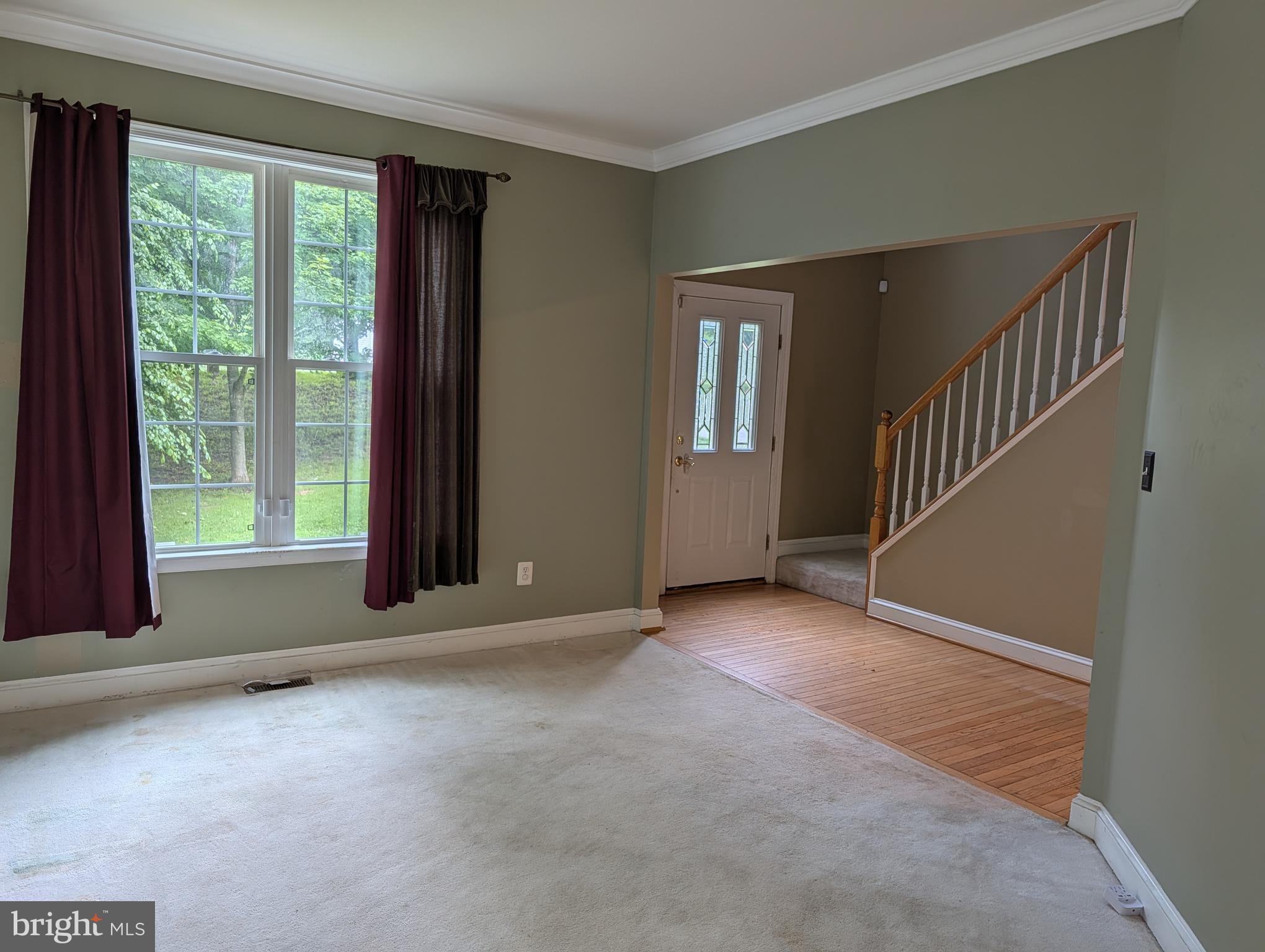 WHISPERING WOODS - Residential