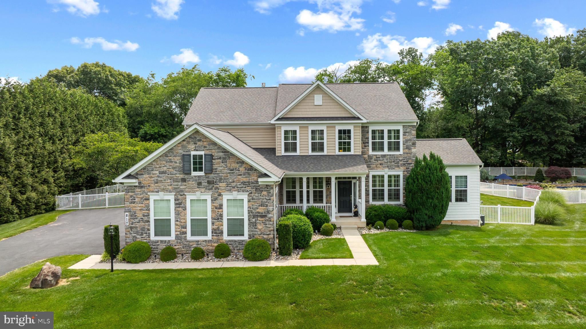 FIELDSTONE - Residential