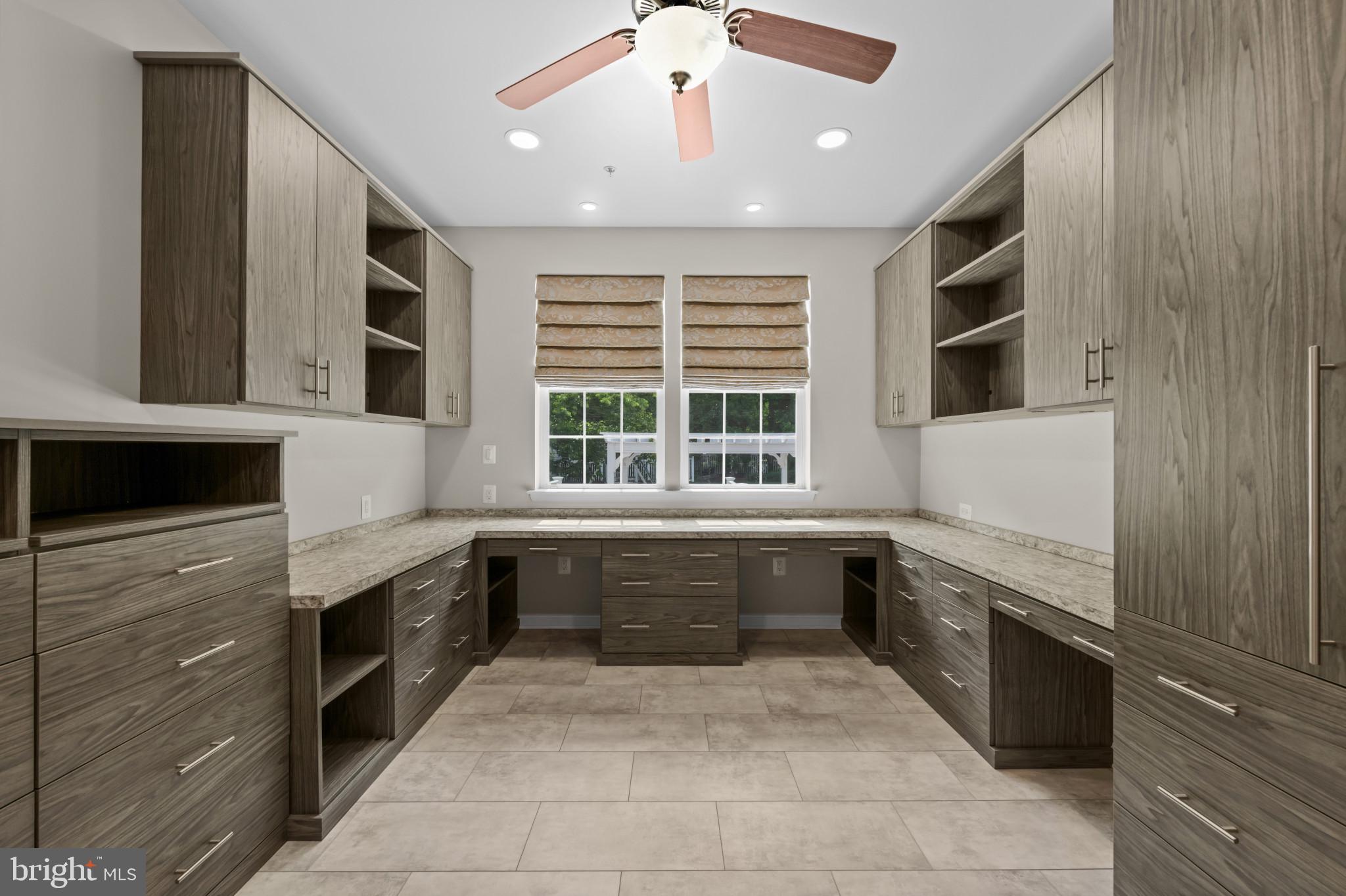 FIELDSTONE - Residential