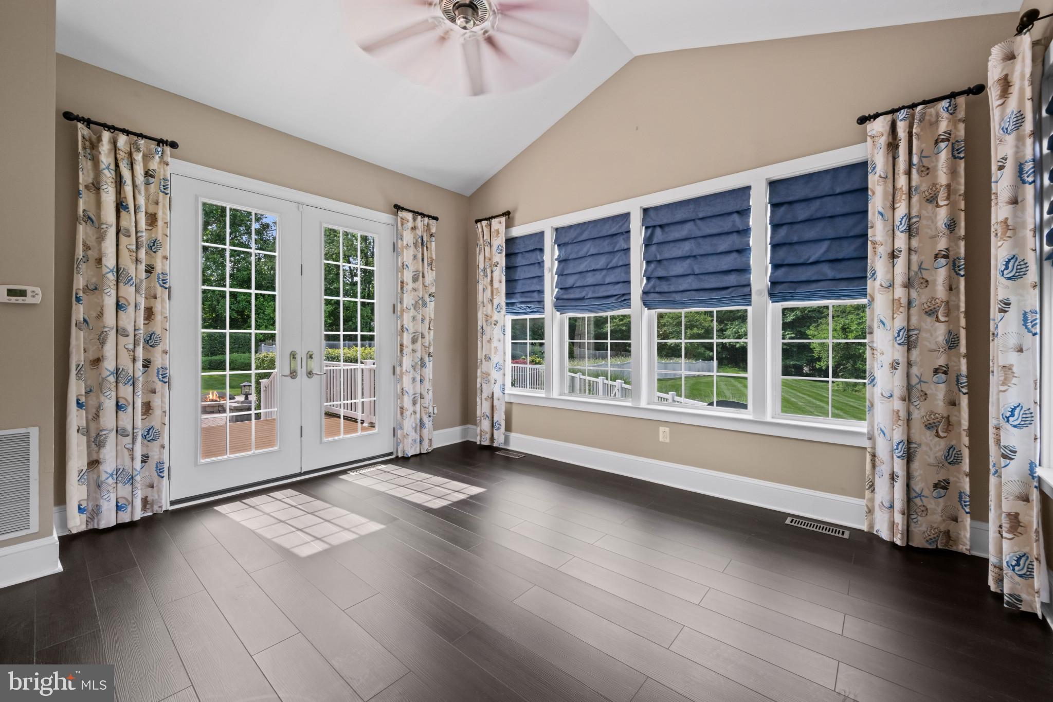 FIELDSTONE - Residential