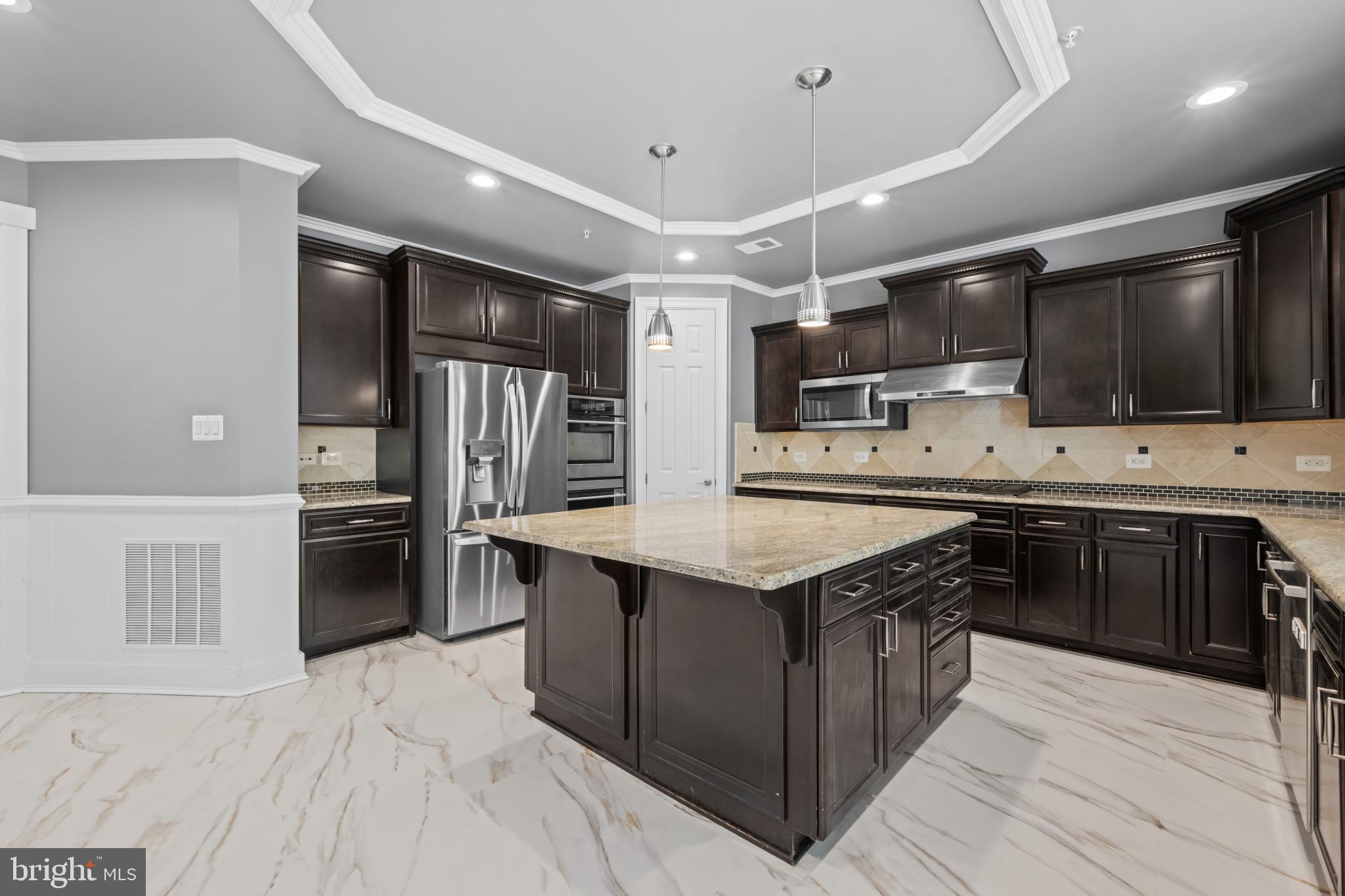 FIELDSTONE - Residential