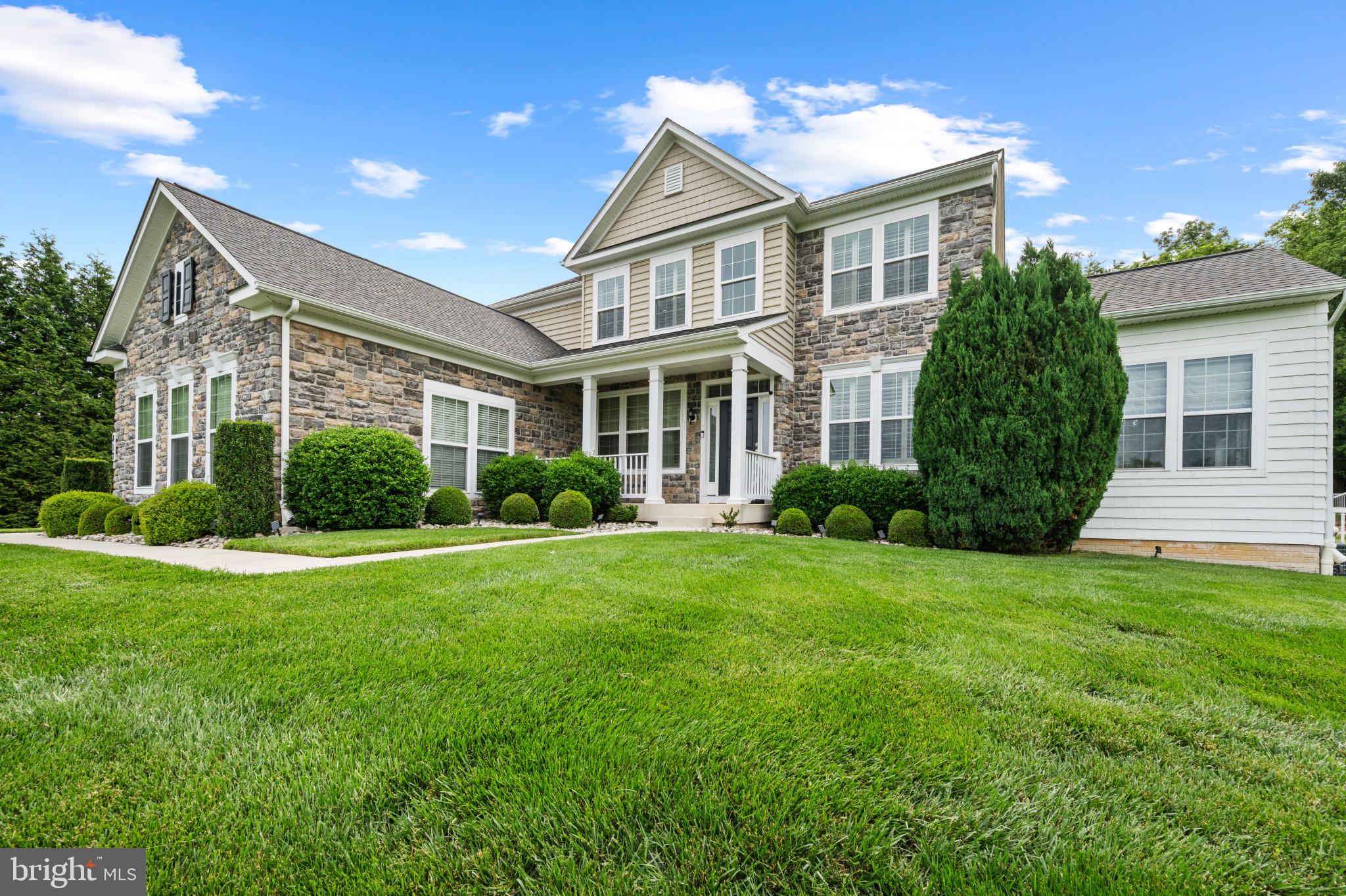 FIELDSTONE - Residential