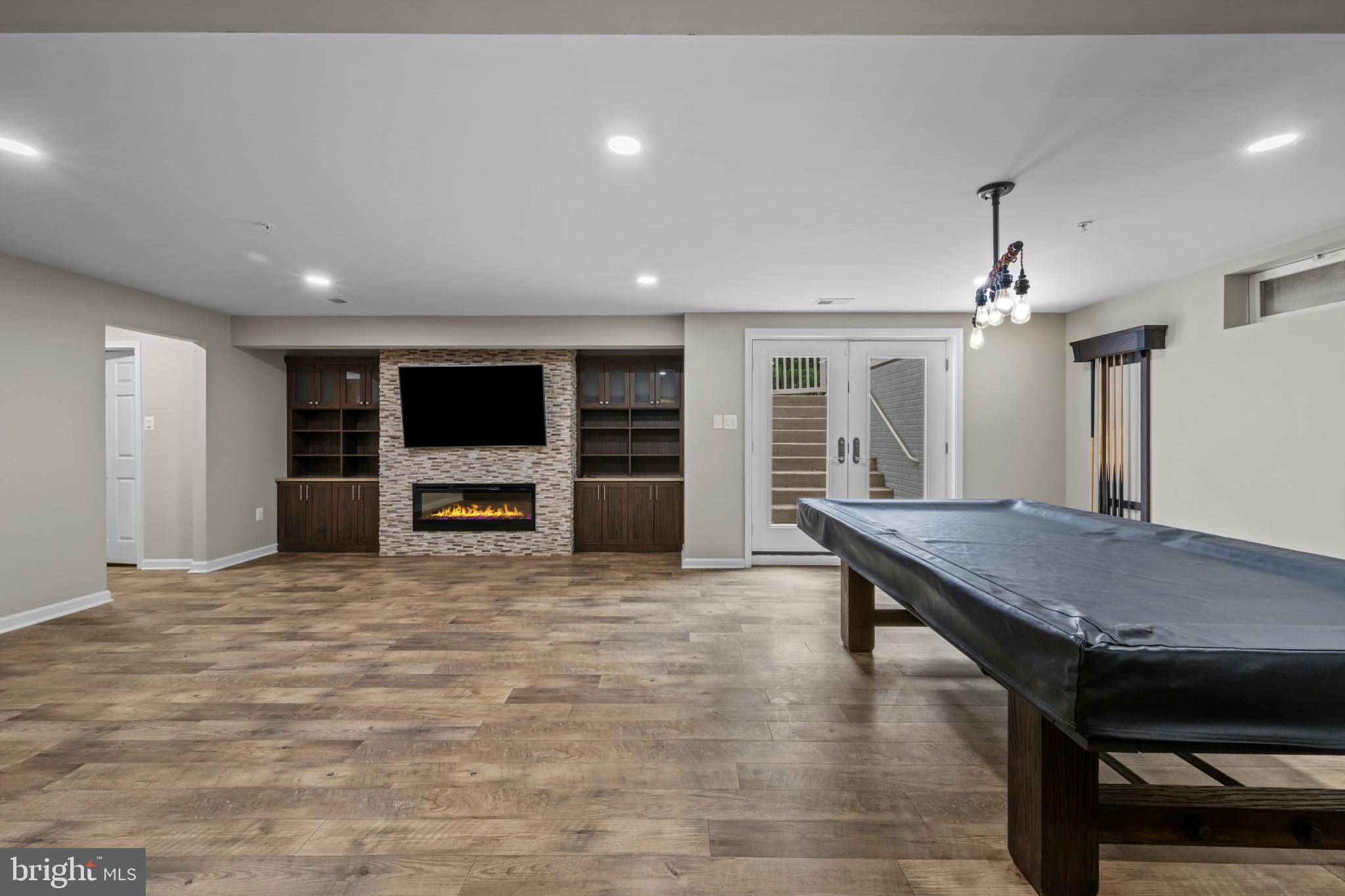 FIELDSTONE - Residential