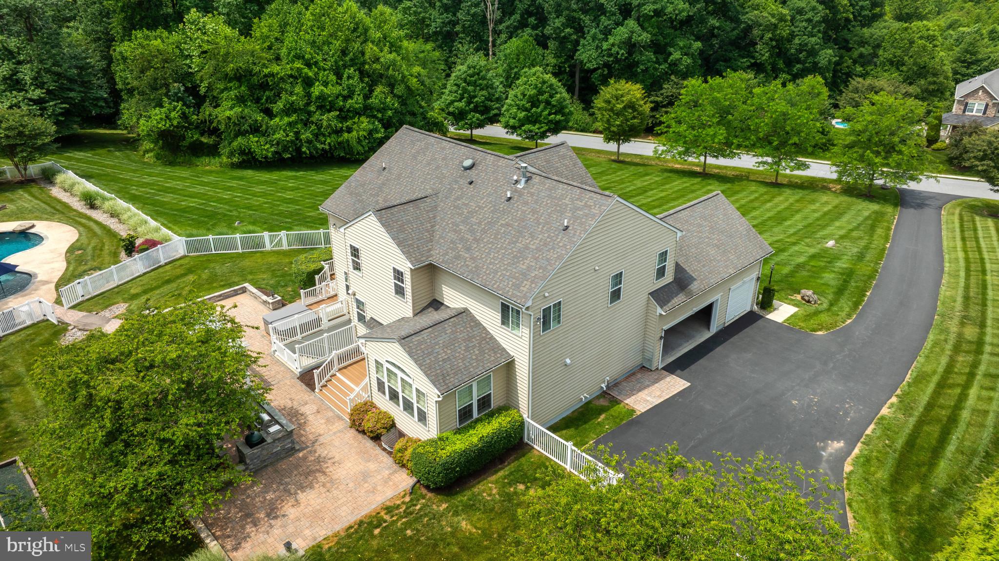 FIELDSTONE - Residential