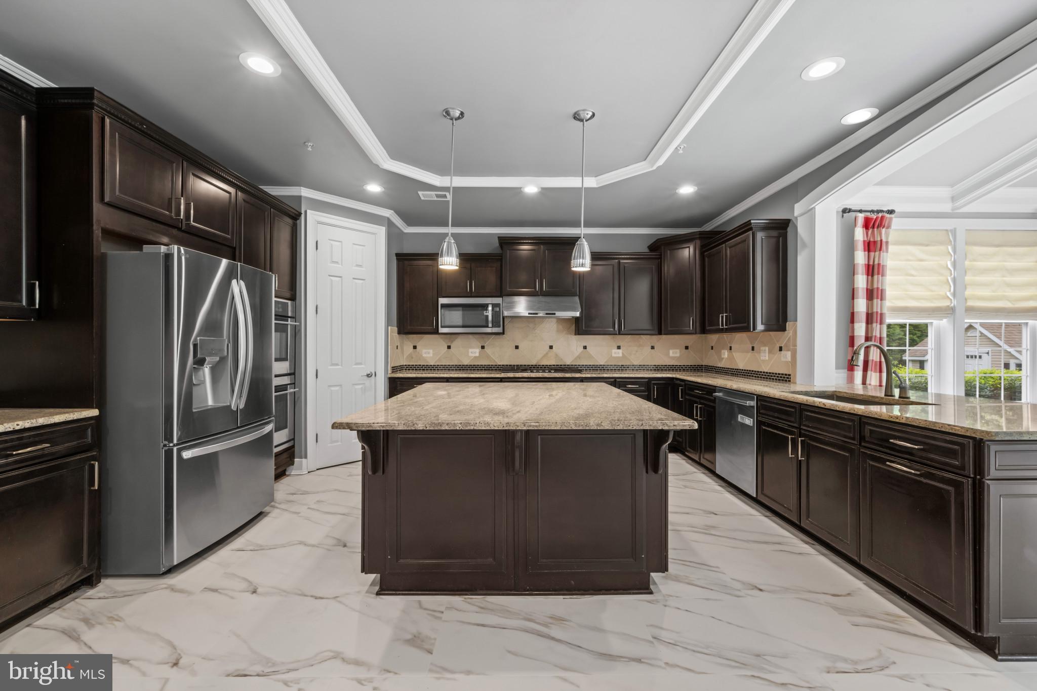 FIELDSTONE - Residential