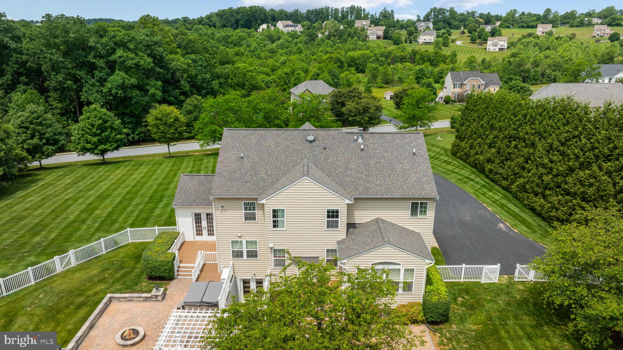 FIELDSTONE - Residential