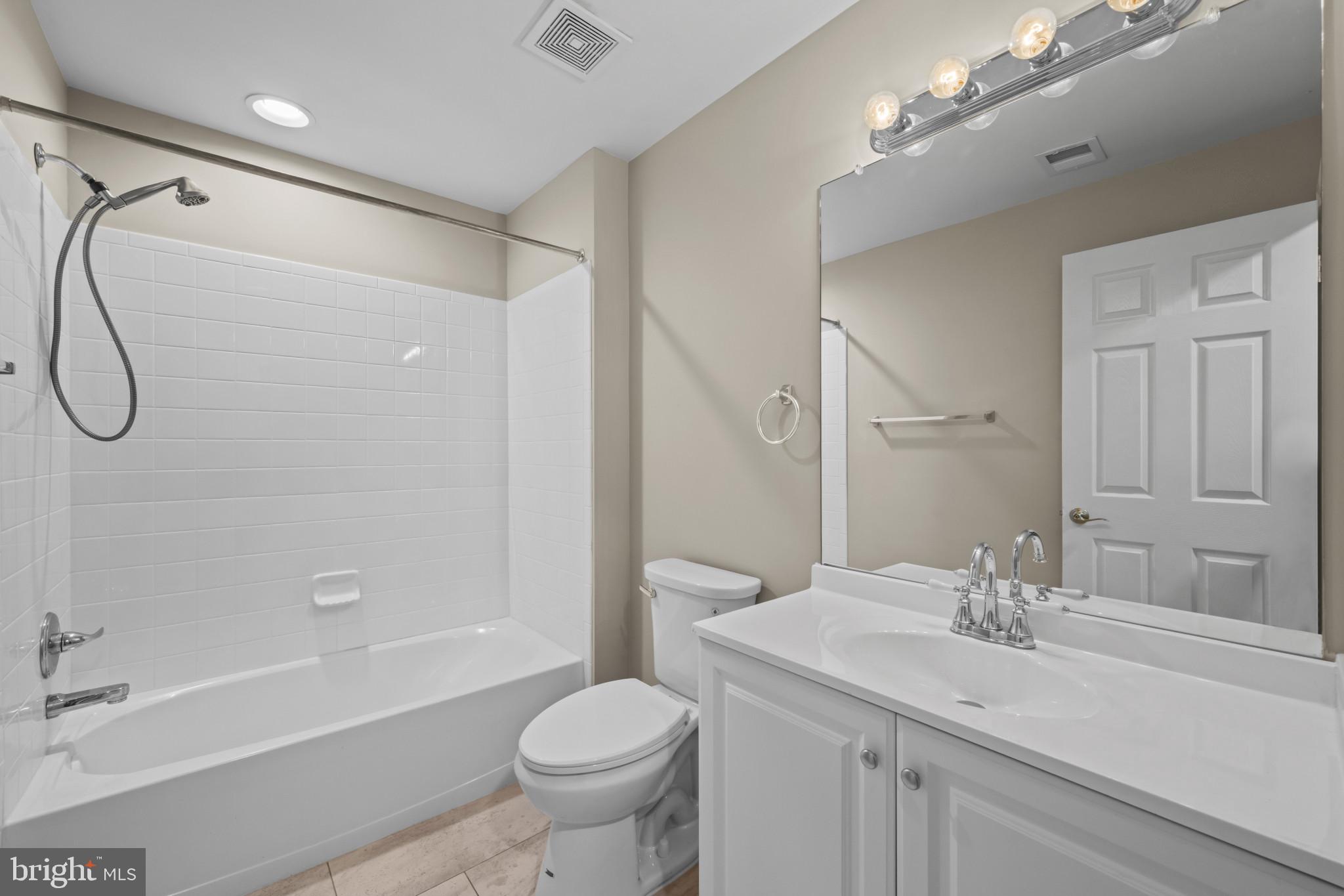 FIELDSTONE - Residential