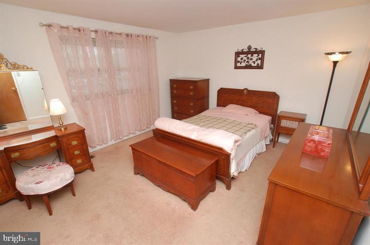HAMPTON CROSSING - Residential