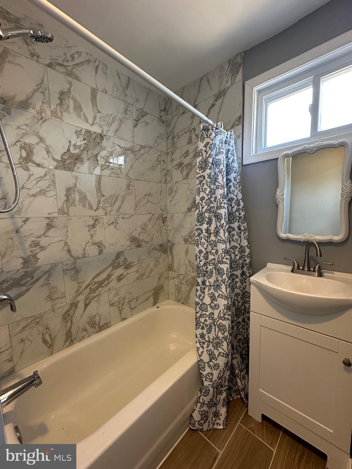 FRANKFORD - Residential