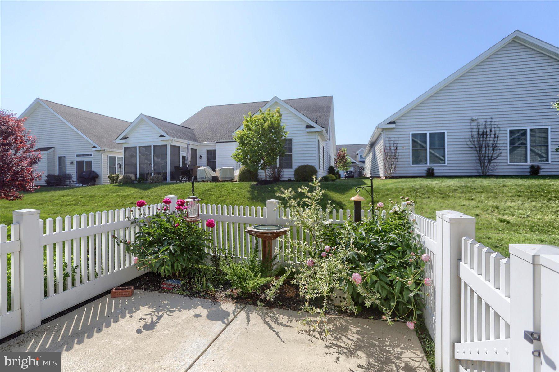 TRADITIONS OF AMERICA AT SILVER SPRING - Residential