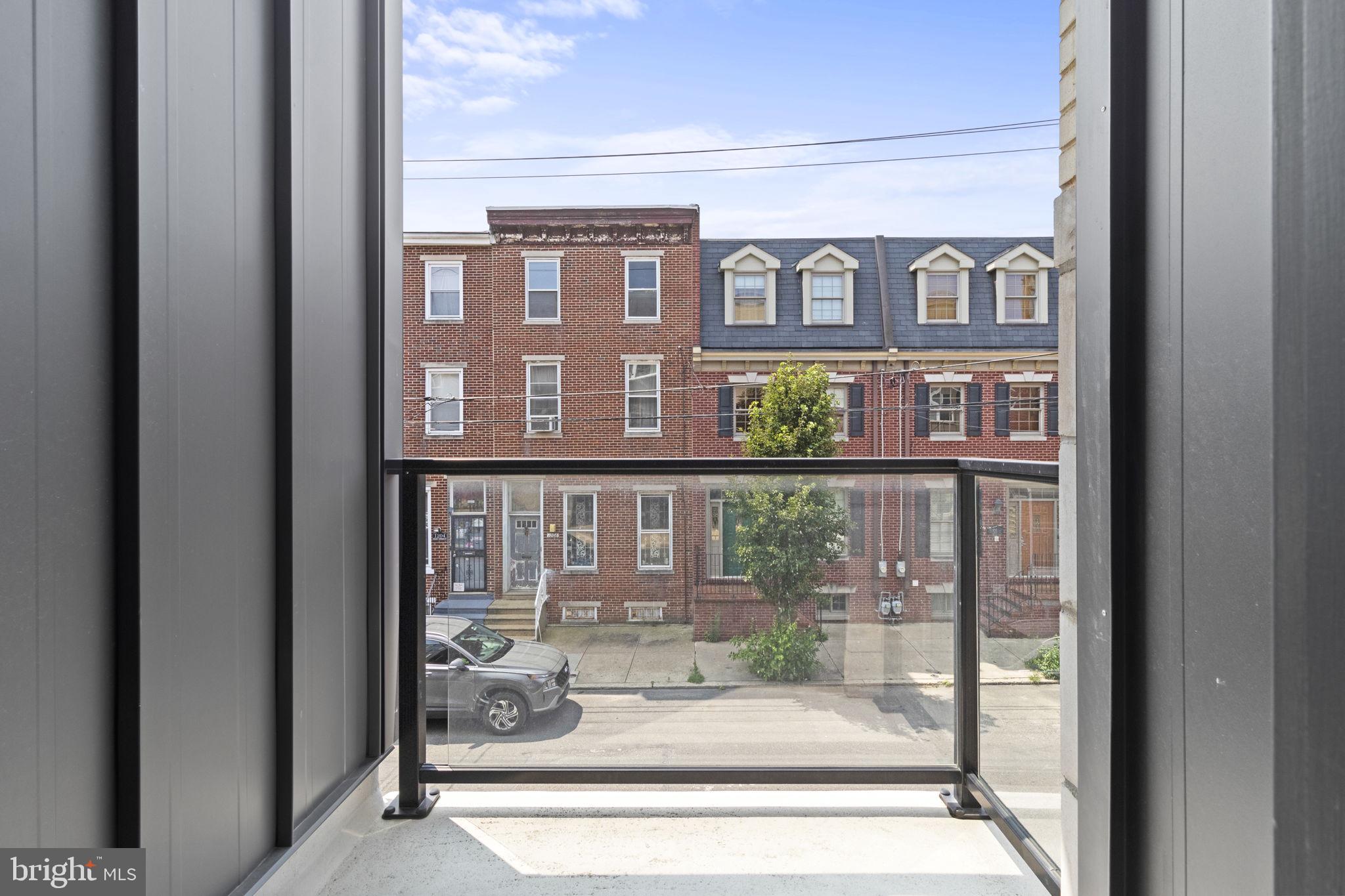 SPRING ARTS - Residential Lease