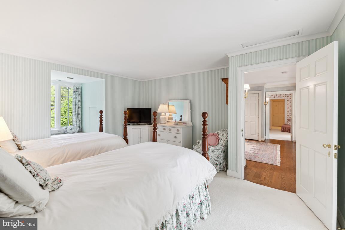 OAK HILL ESTATES - Residential