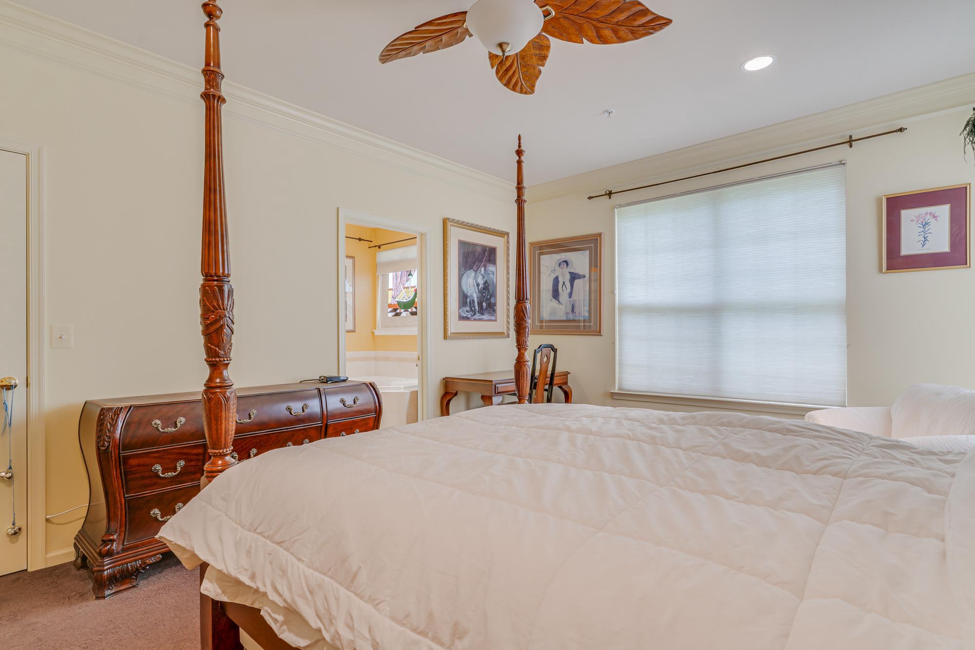 HERITAGE CR ESTS - Residential