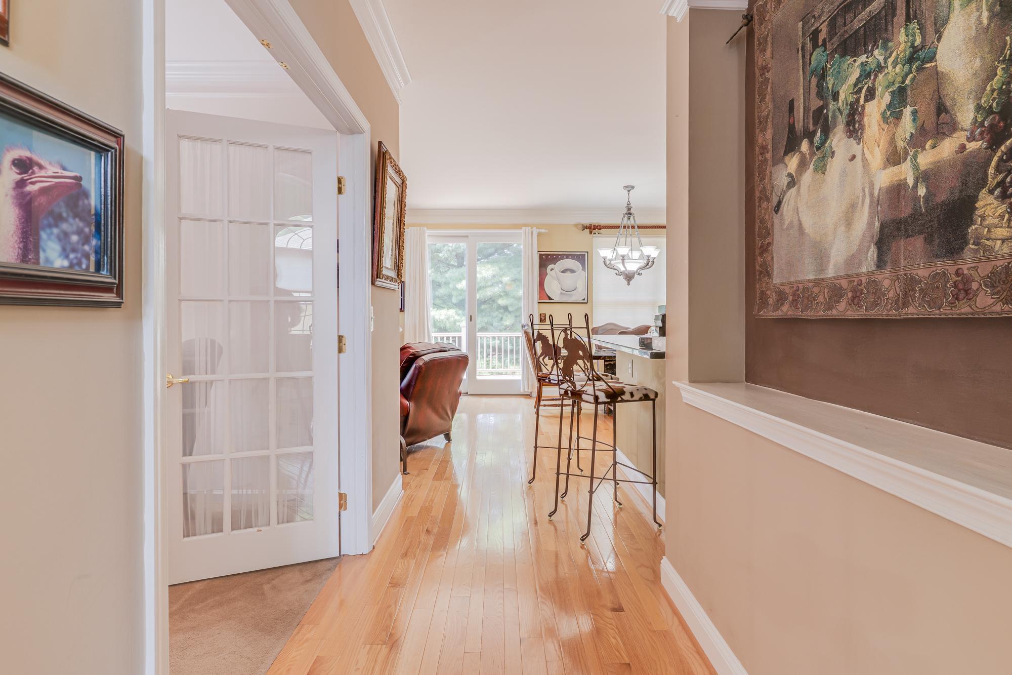 HERITAGE CR ESTS - Residential