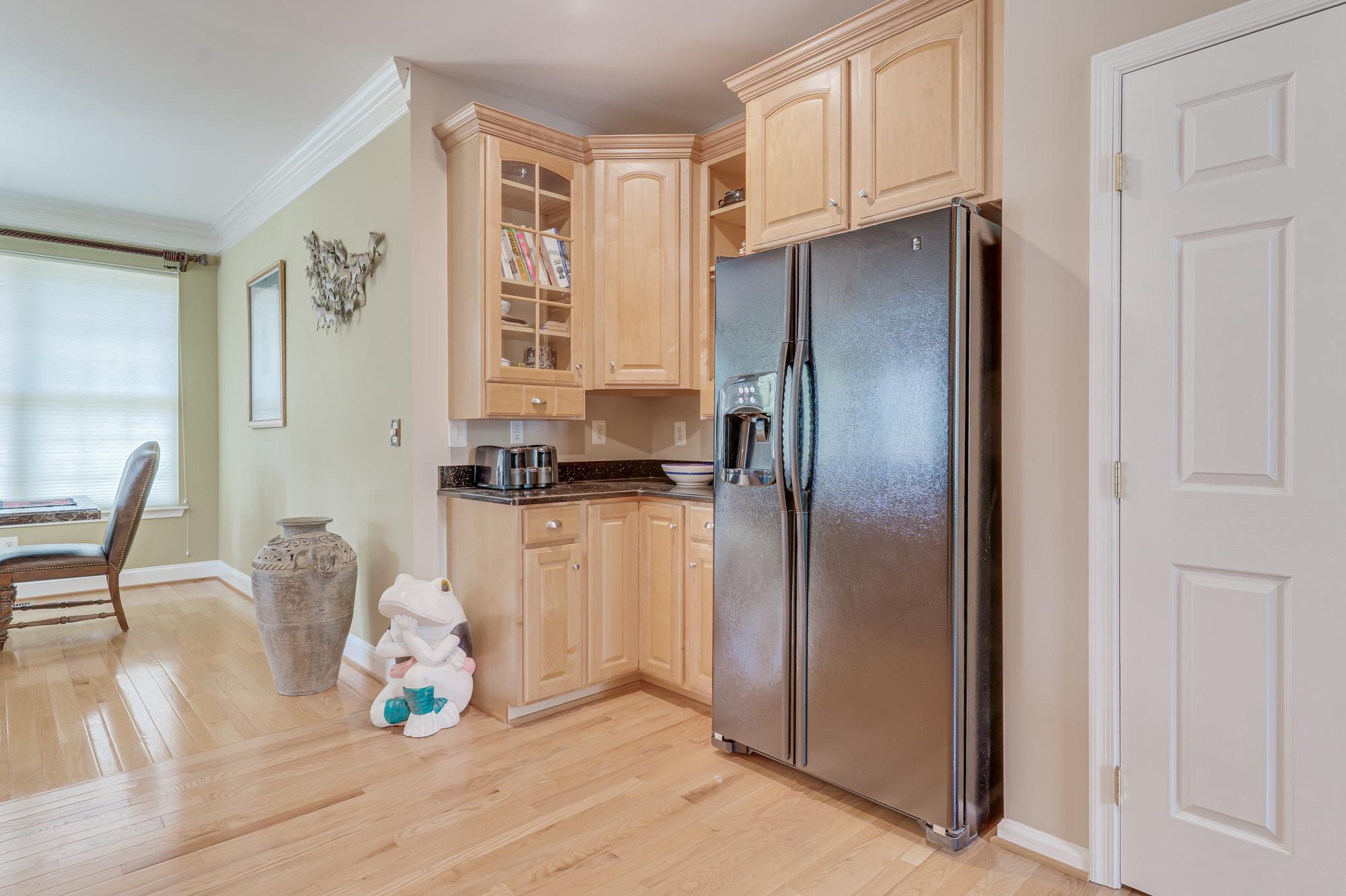 HERITAGE CR ESTS - Residential