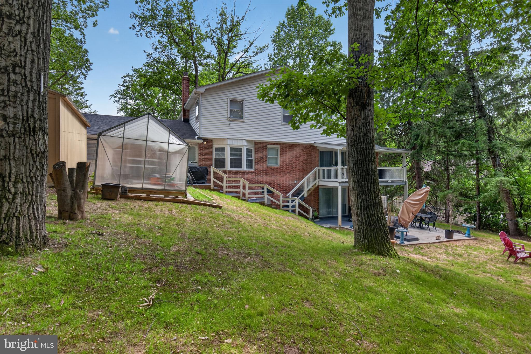 SHERWOOD FOREST - Residential