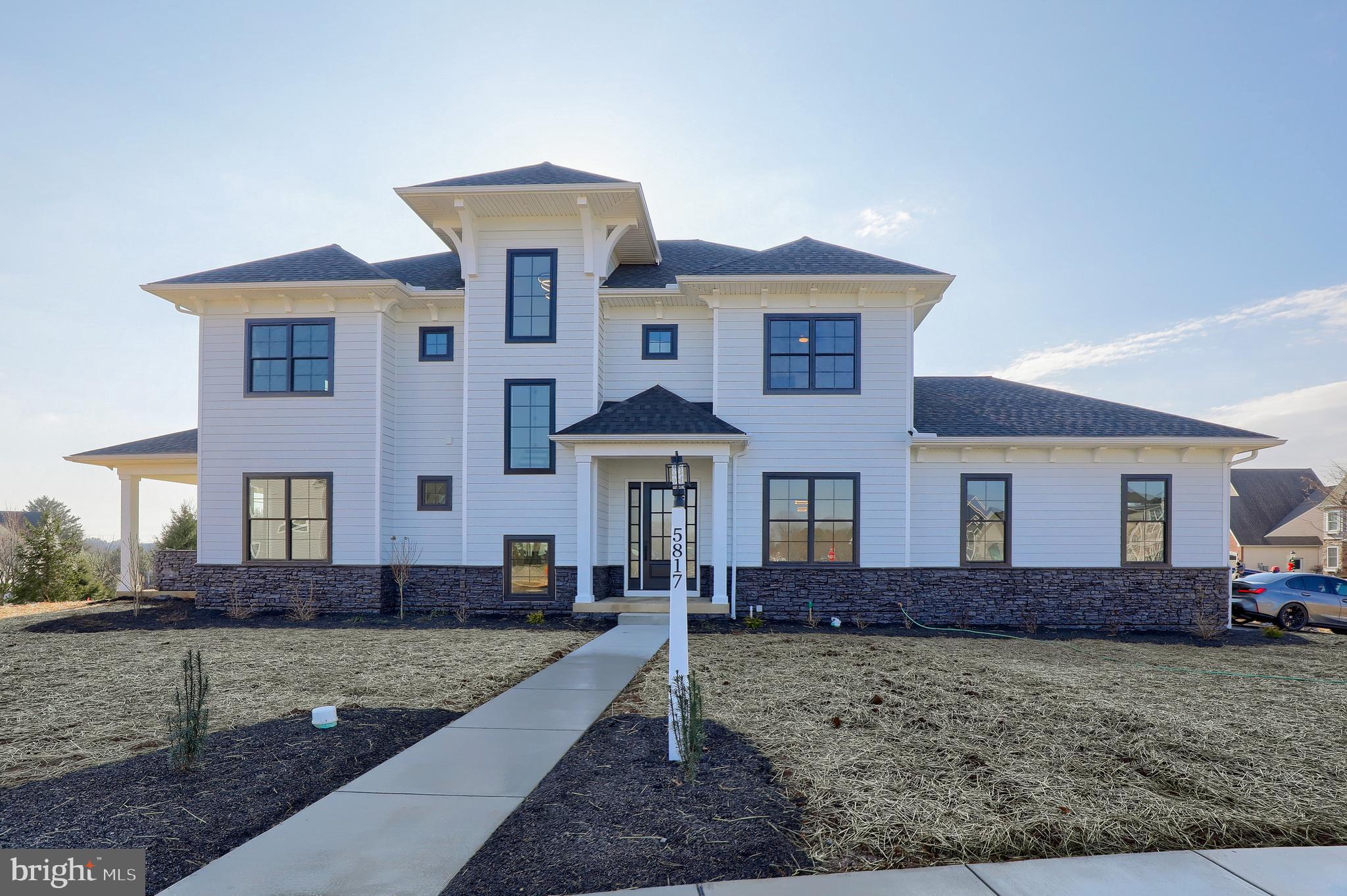 HAYDN MANOR - Residential