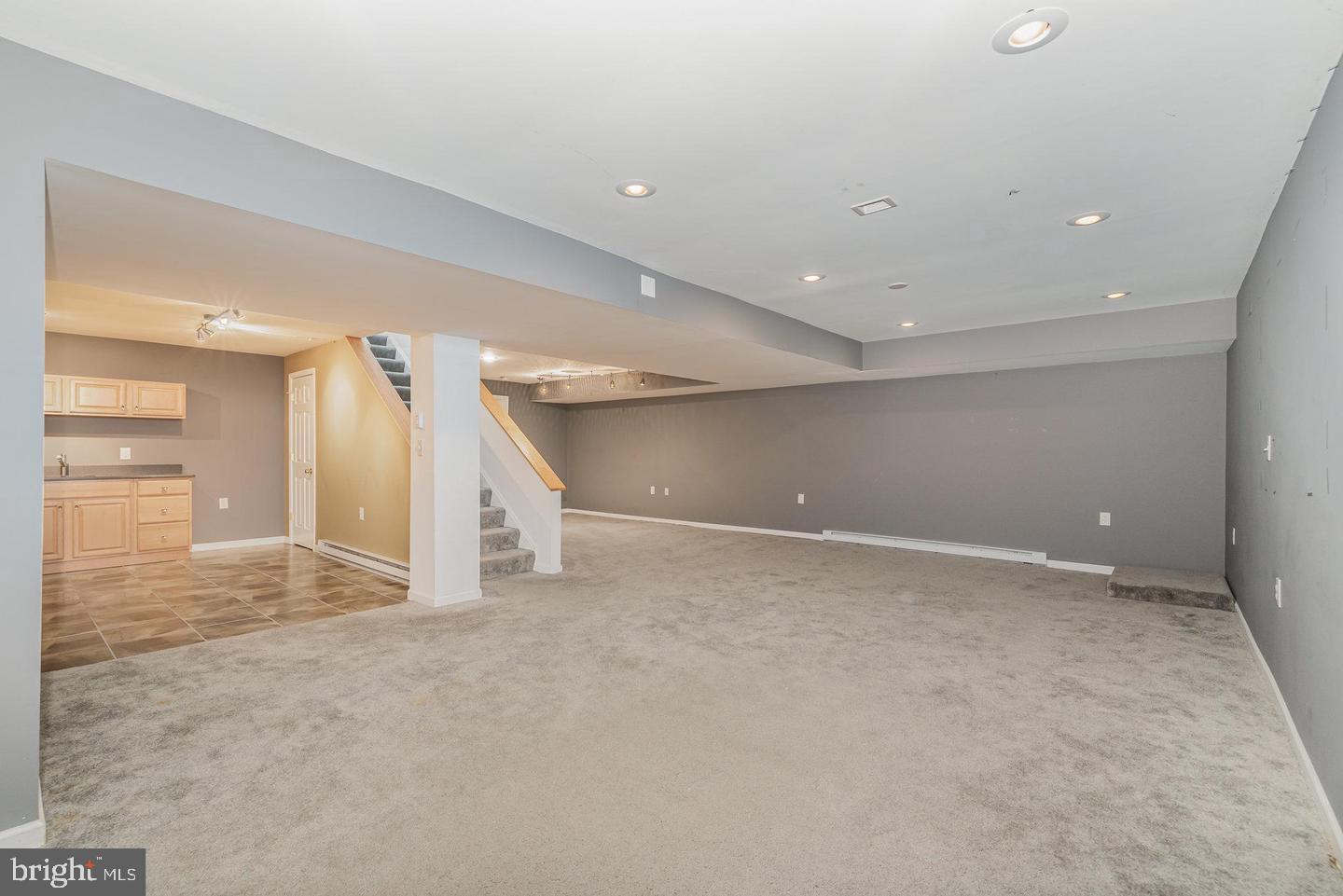 SILVER CREEK - Residential Lease