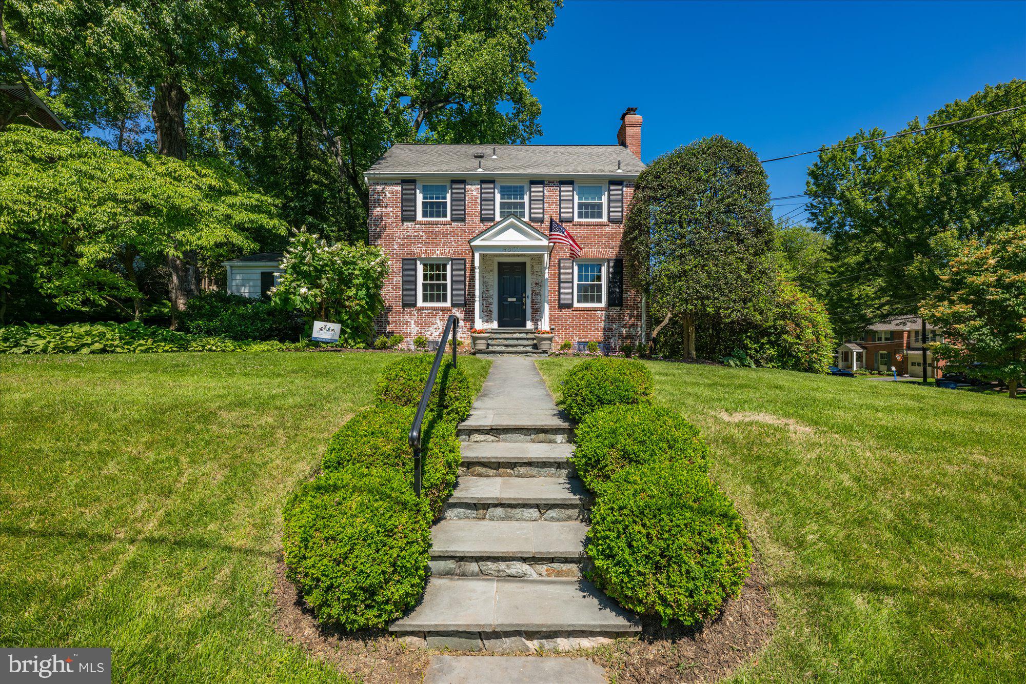 WOODACRES - Residential