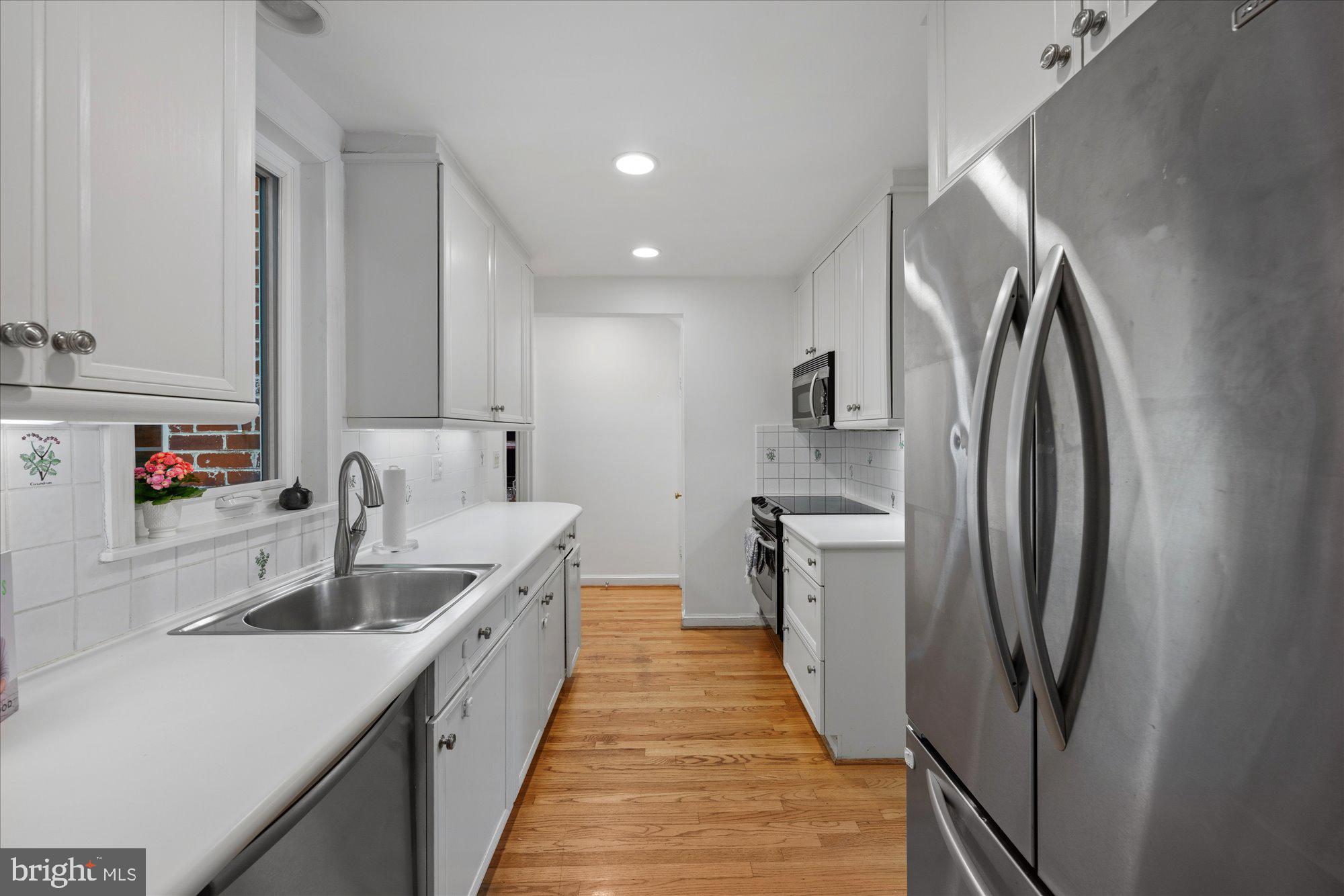 WOODACRES - Residential