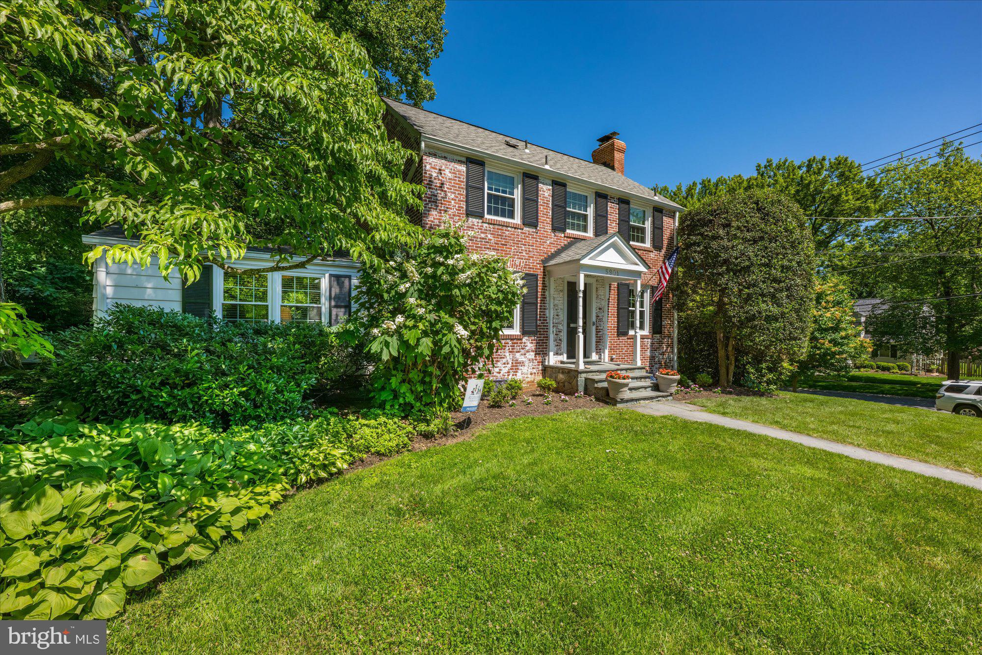 WOODACRES - Residential