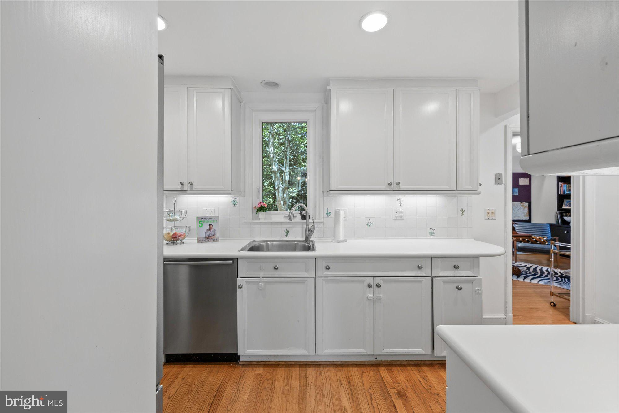 WOODACRES - Residential