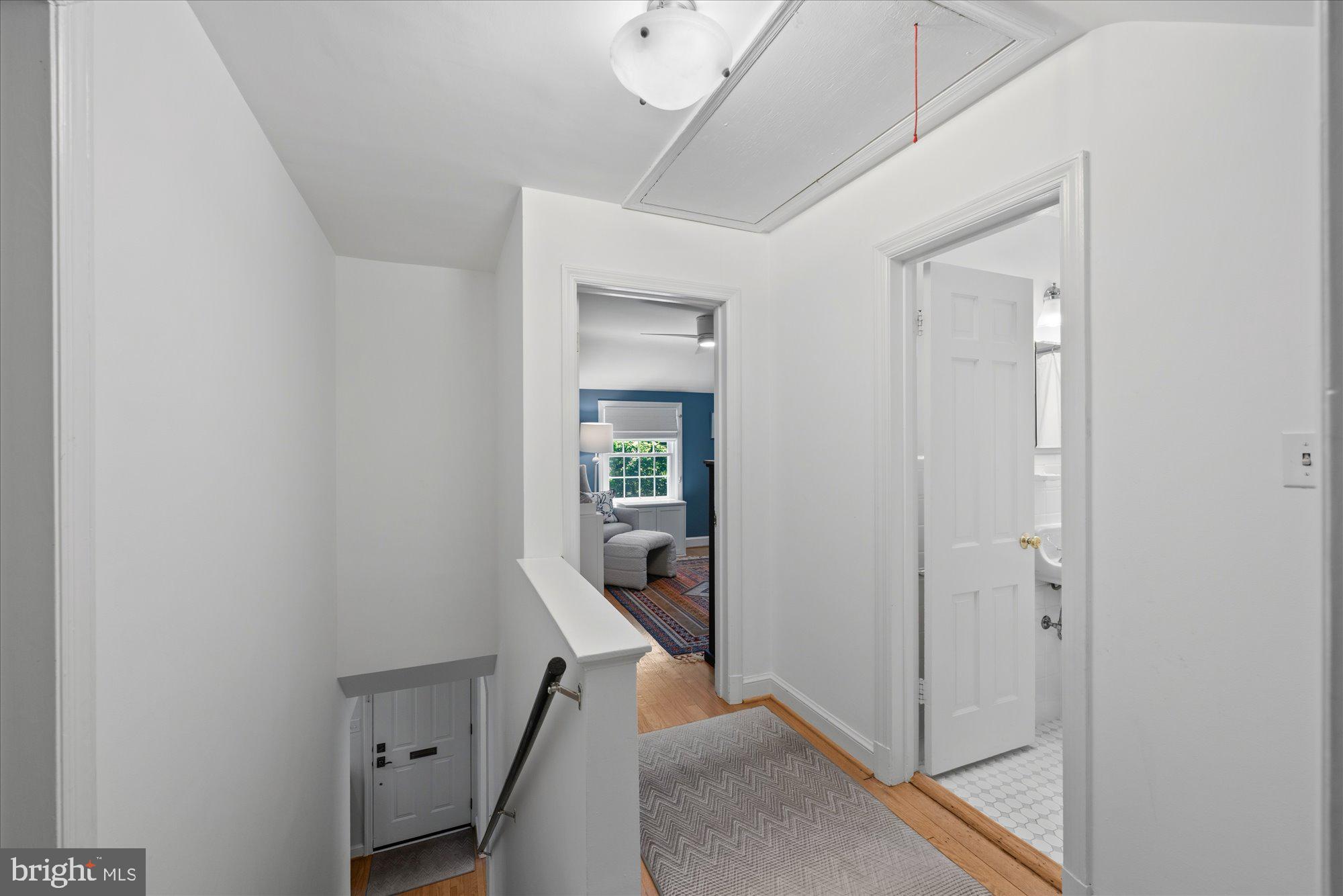 WOODACRES - Residential