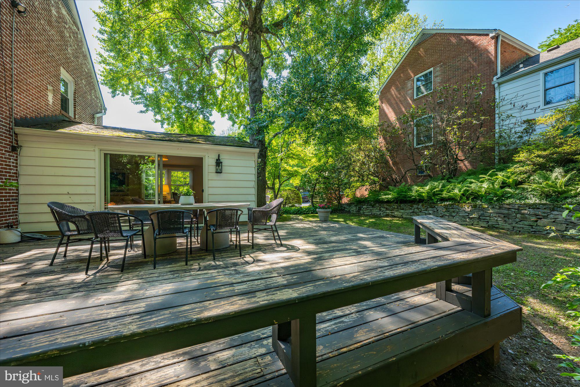 WOODACRES - Residential