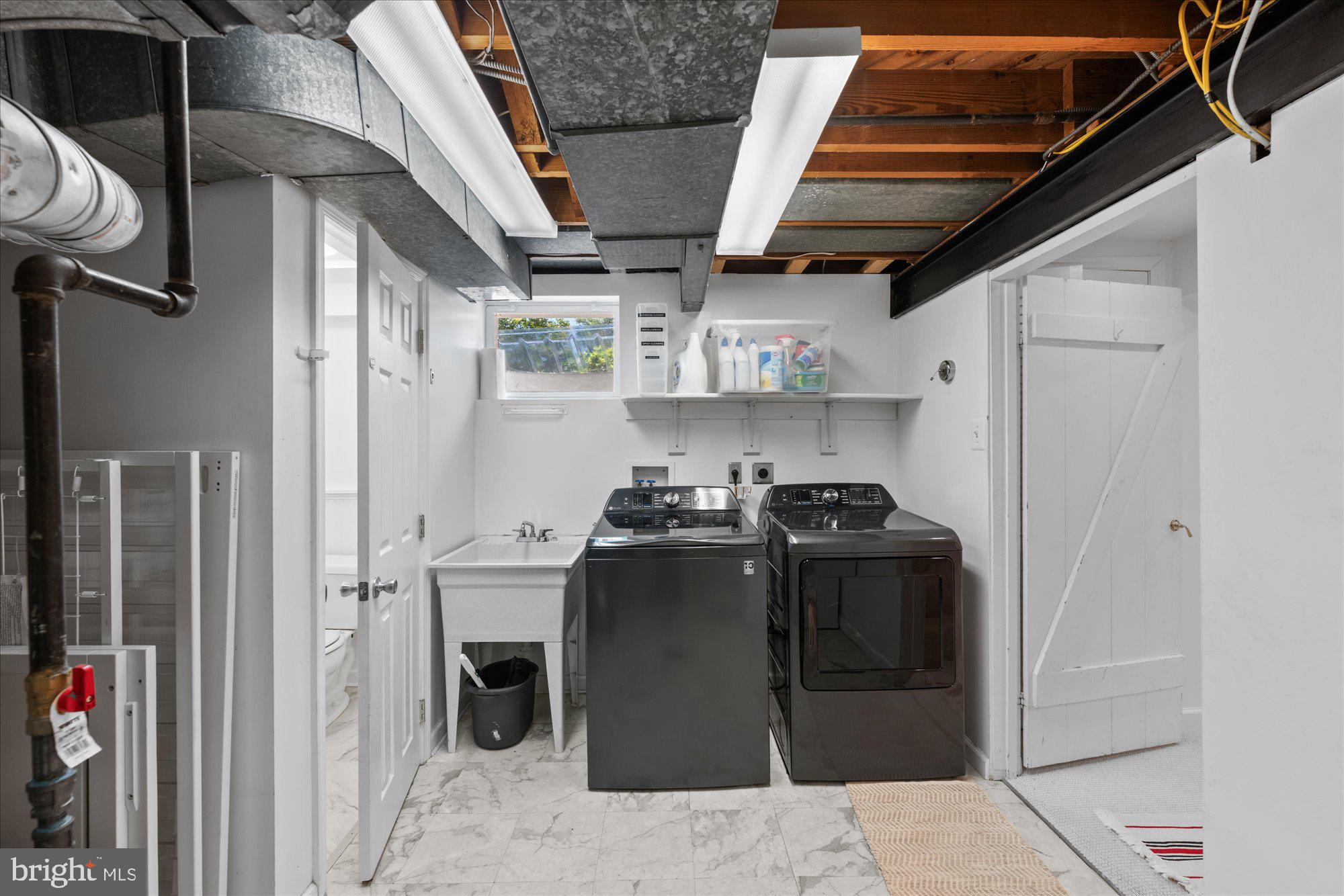 WOODACRES - Residential