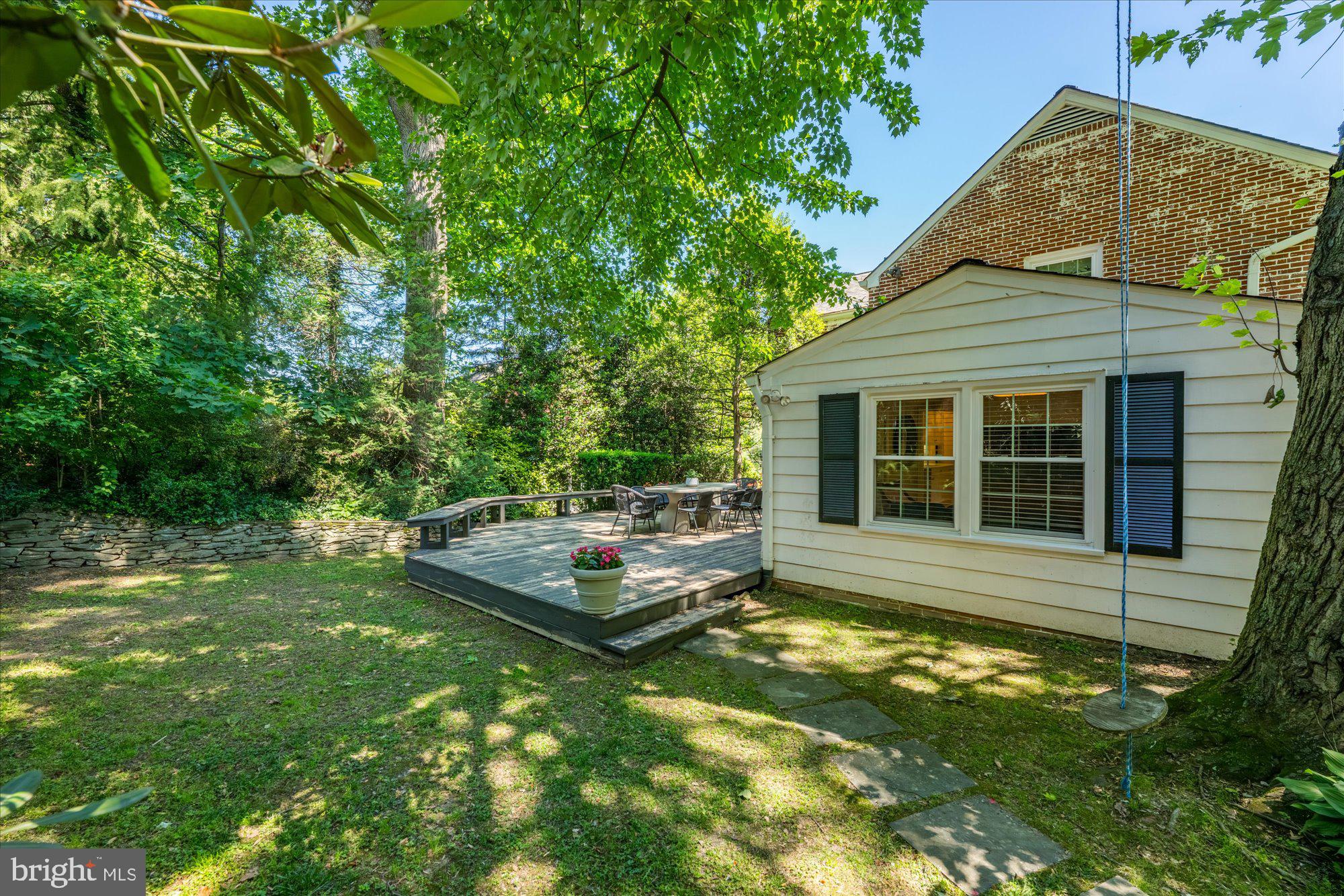 WOODACRES - Residential