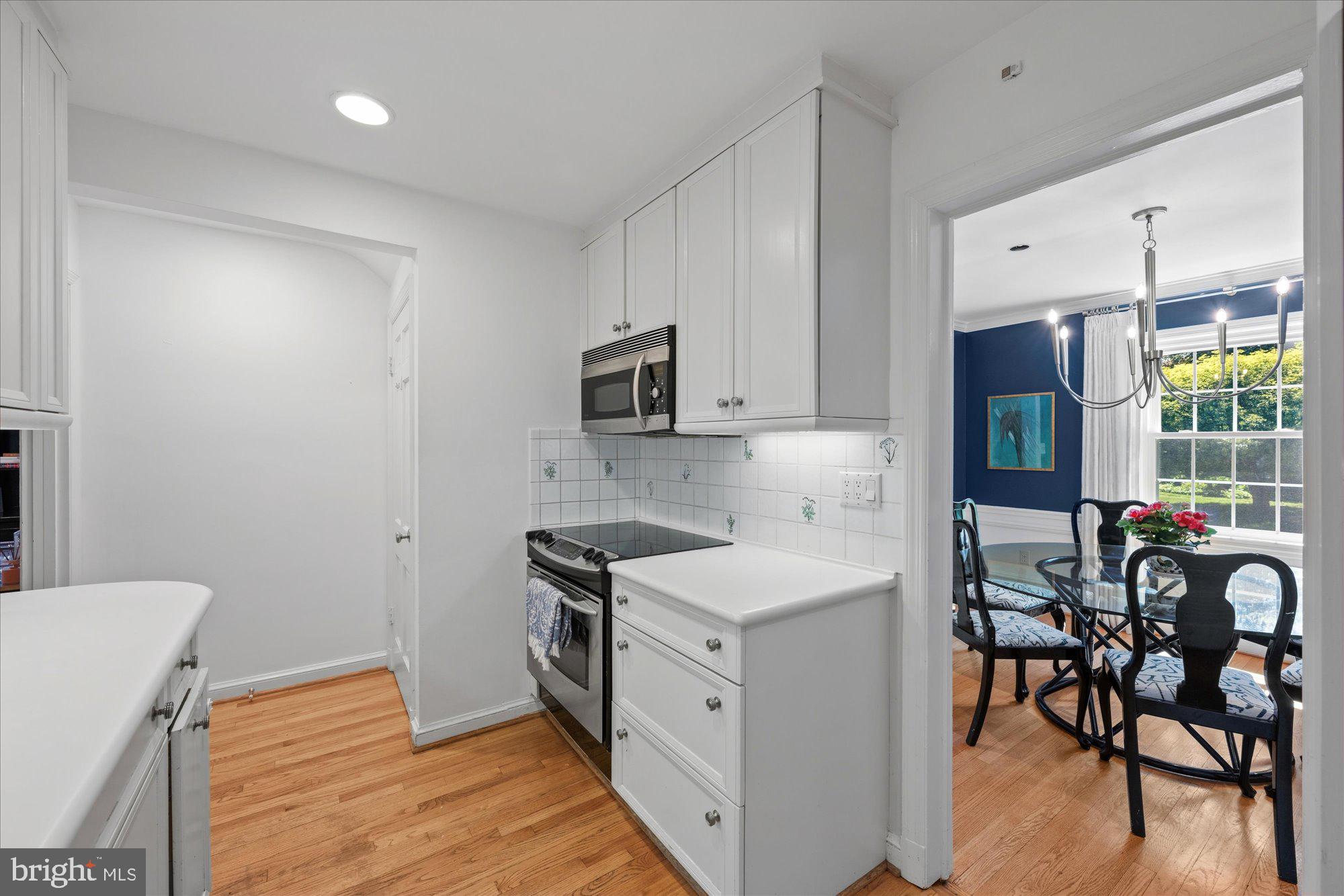WOODACRES - Residential