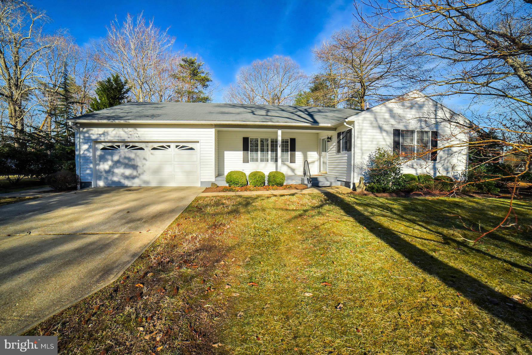 BRETON BAY ESTATES - Residential