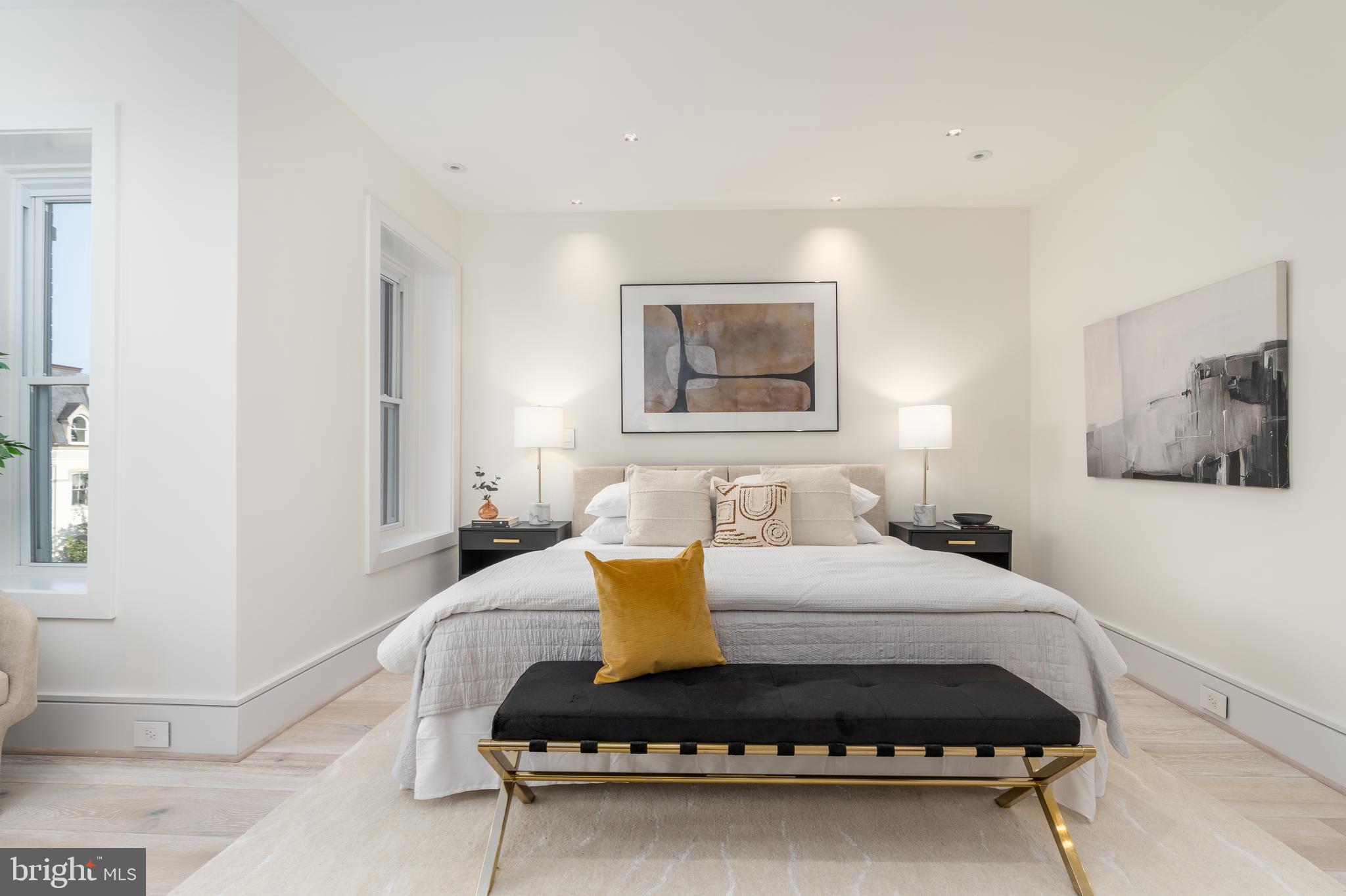 LOGAN - Residential