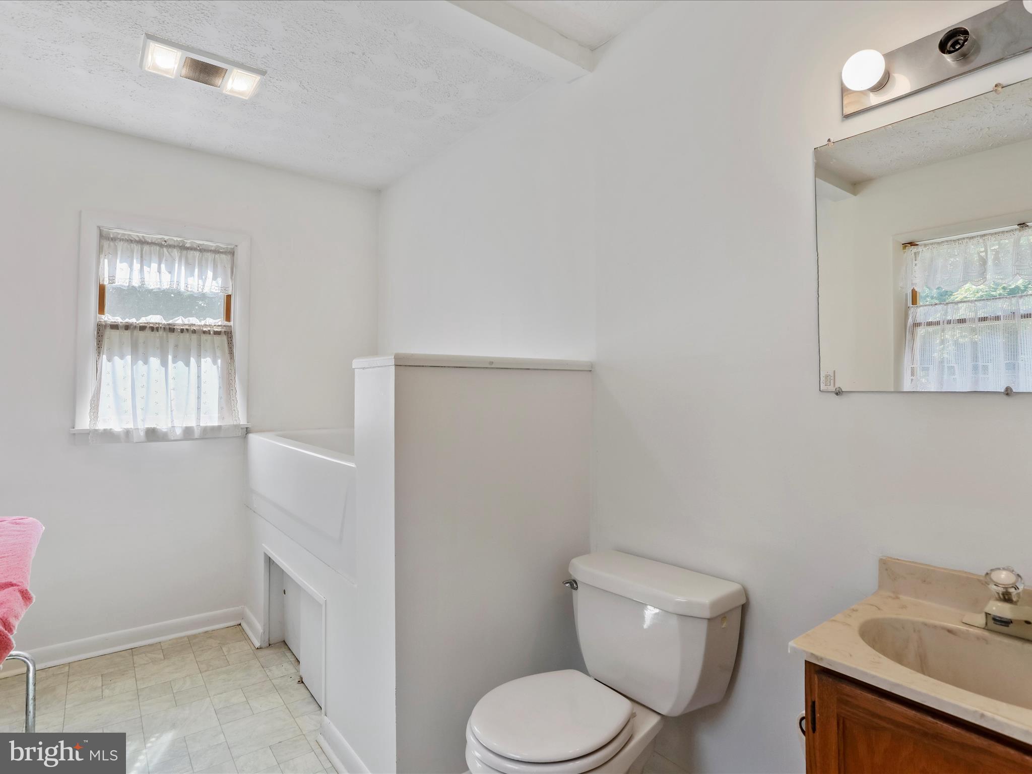 HONEYWOOD ON THE POTOMAC - Residential