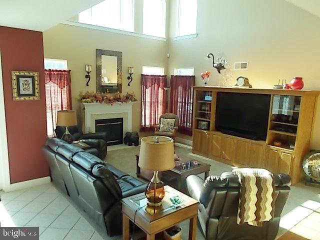 WOODRIDGE HUNT - Residential