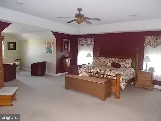 WOODRIDGE HUNT - Residential